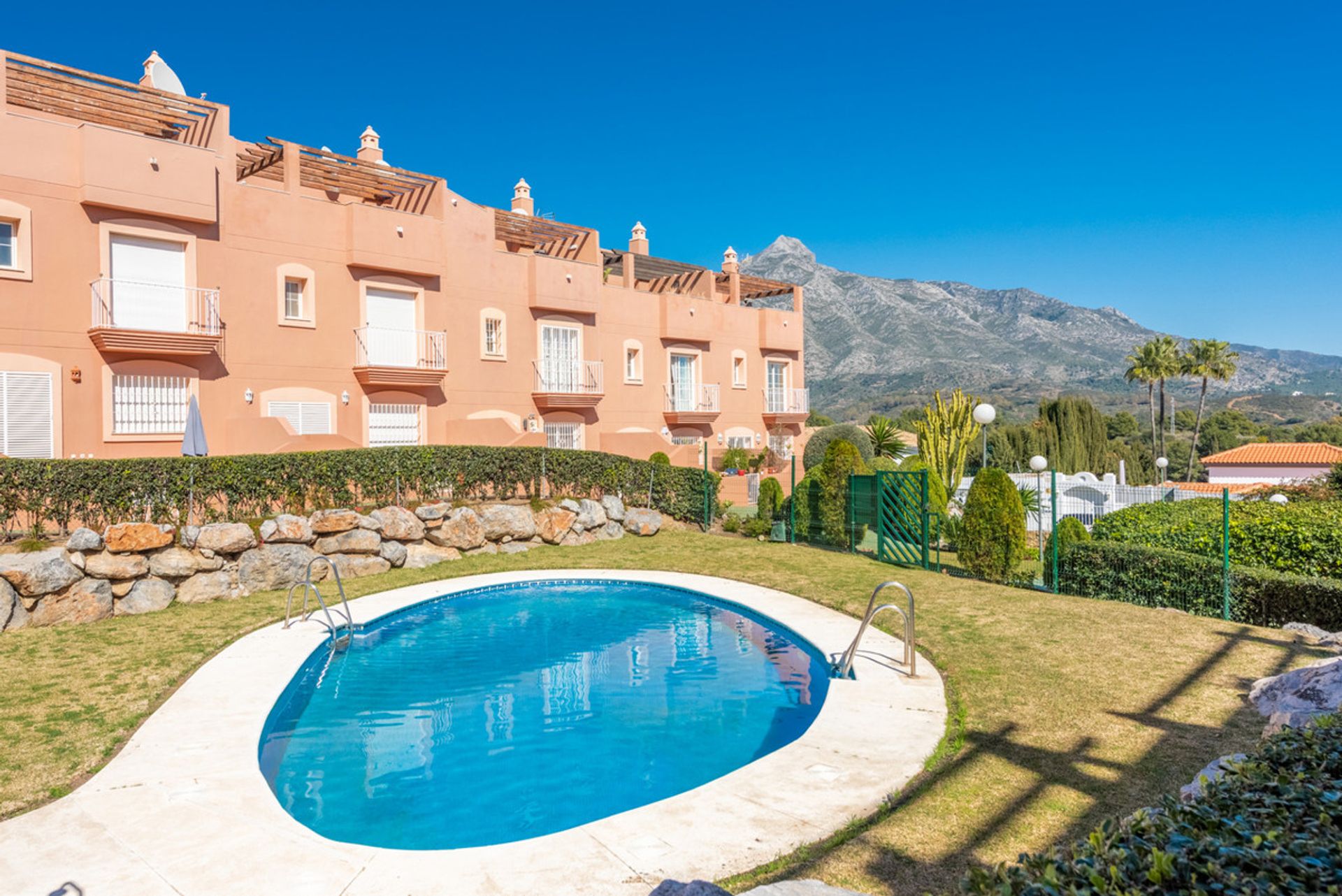 House in Marbella, Andalucía 10152045