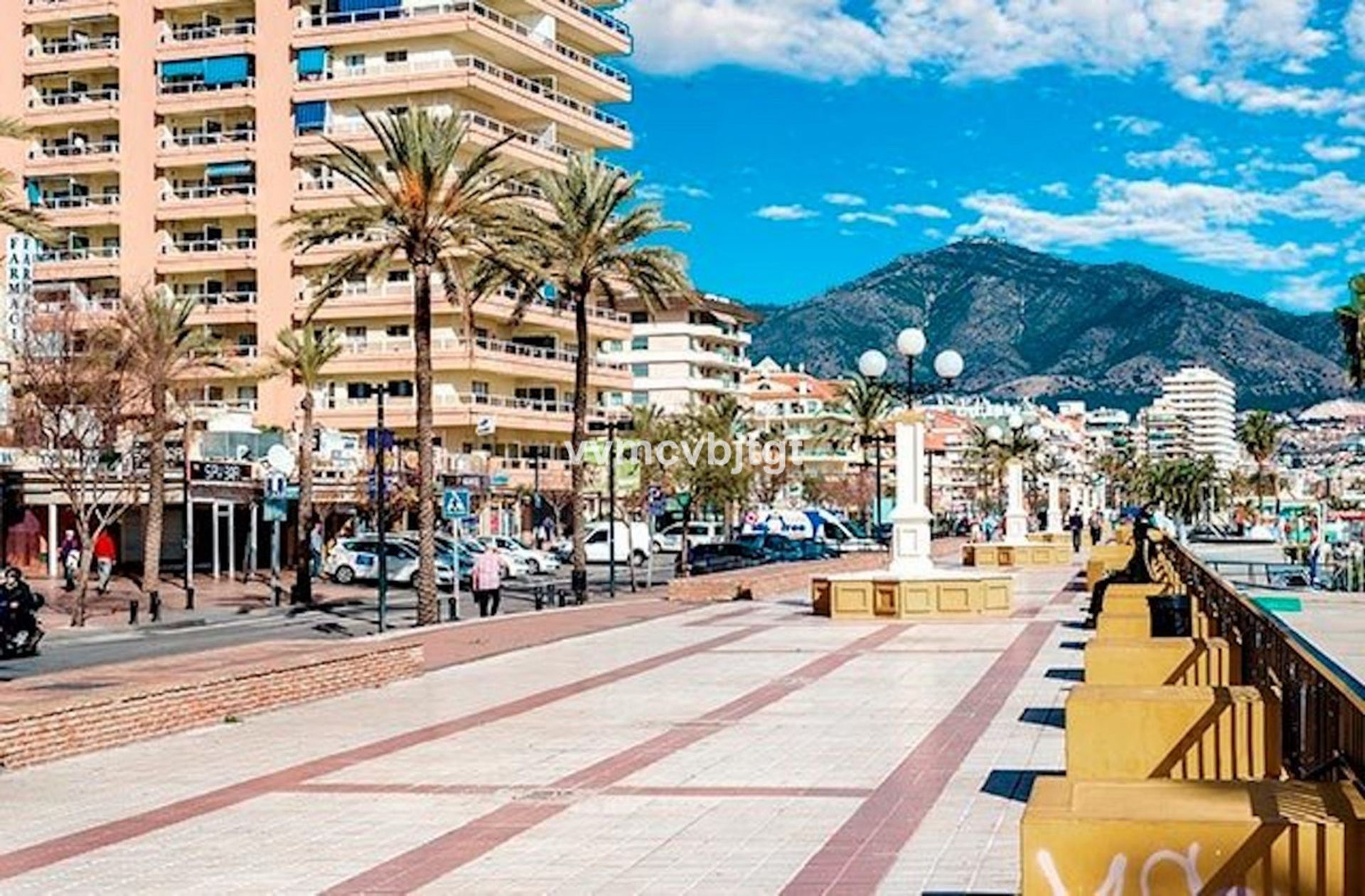 सम्मिलित में Fuengirola, Andalusia 10152078