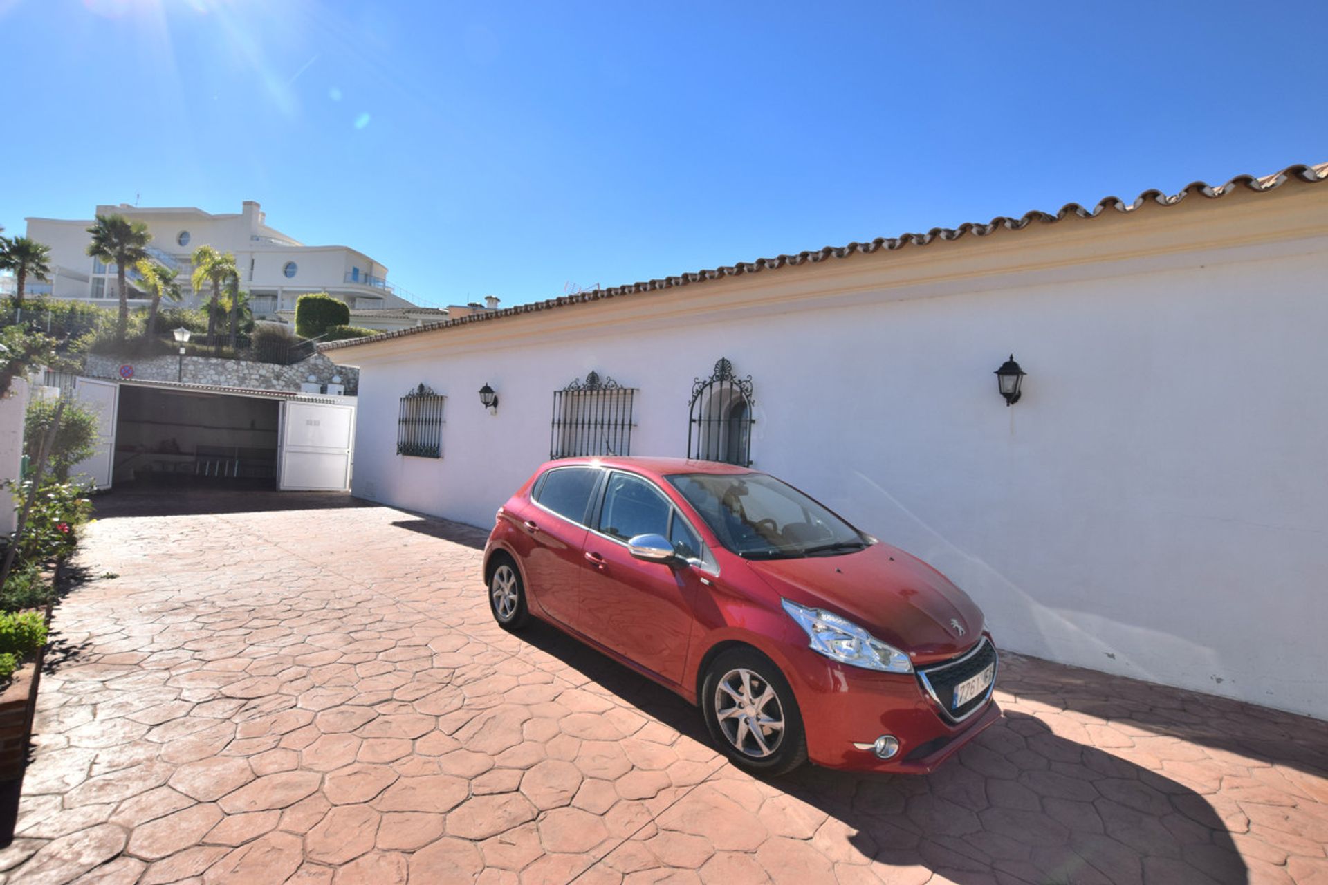 House in Benalmádena, Andalusia 10153003