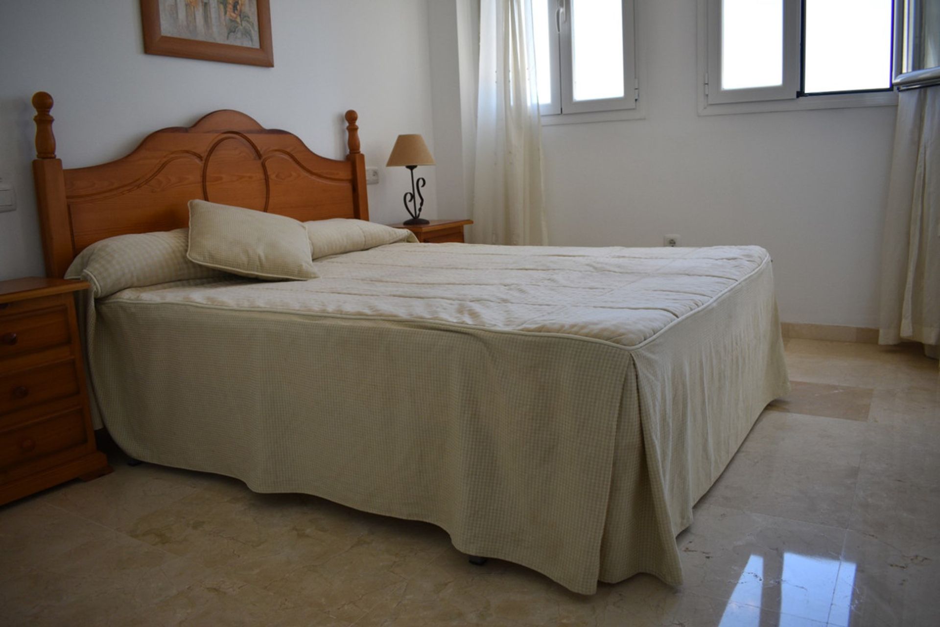 Condominium dans Puerto de la Duquesa, Andalusia 10153062