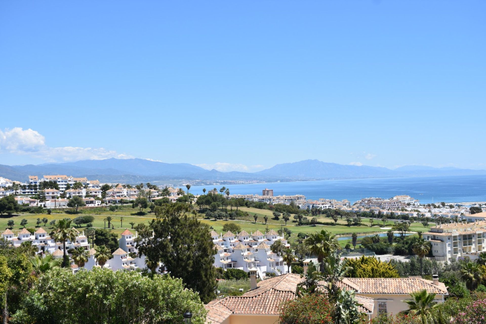 Квартира в Puerto de la Duquesa, Andalusia 10153062