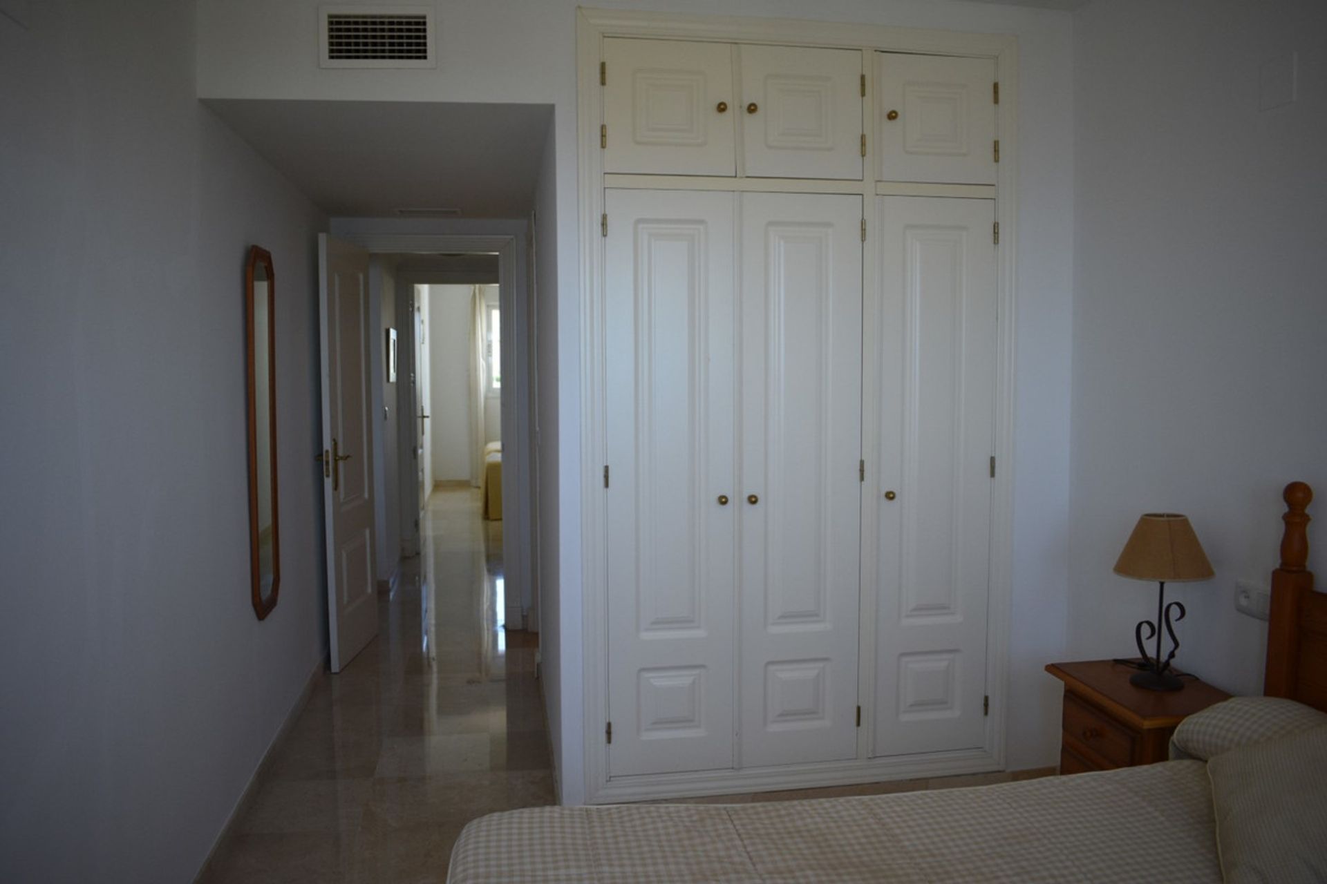 Condominio nel Puerto de la Duquesa, Andalusia 10153062