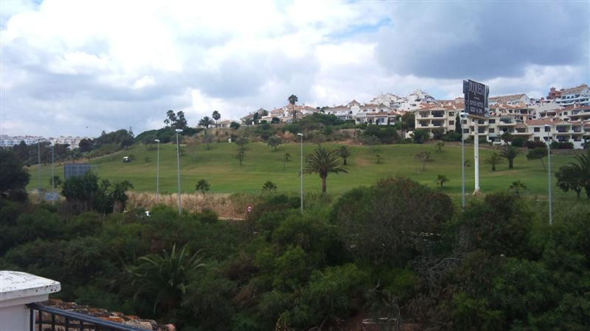 بيت في Puerto de la Duquesa, Andalusia 10153088