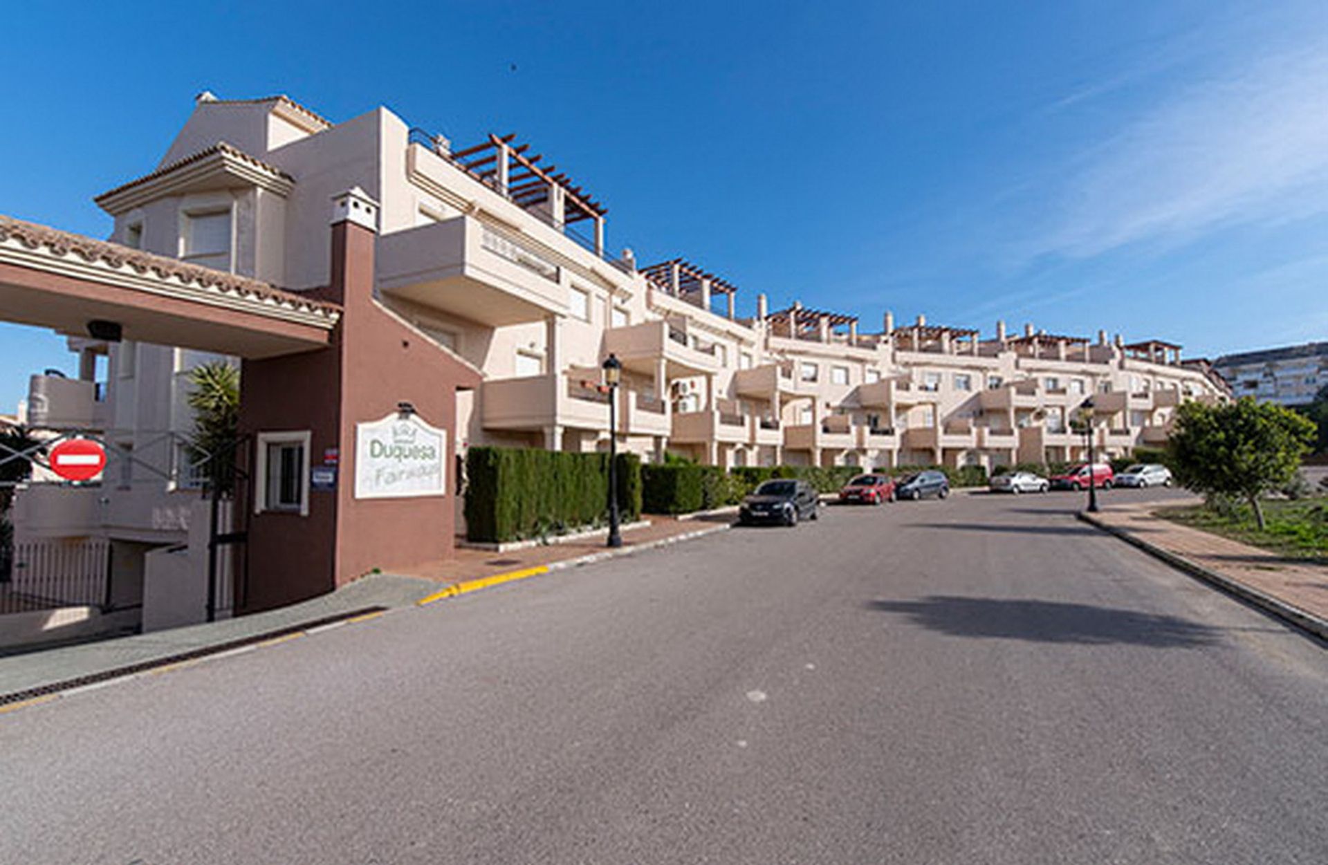 Condominium in Puerto de la Duquesa, Andalusia 10153153