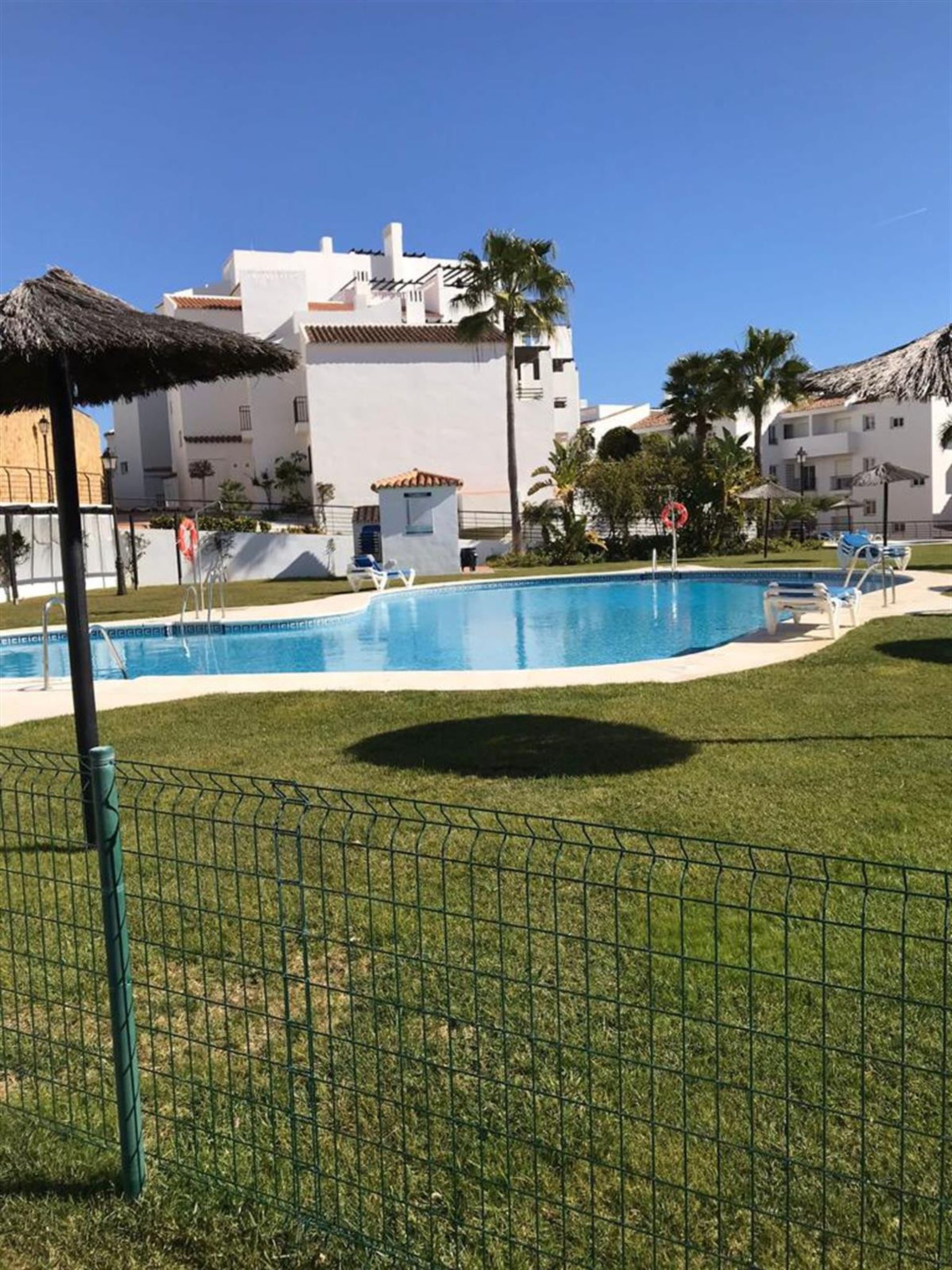 rumah dalam Puerto de la Duquesa, Andalusia 10153790