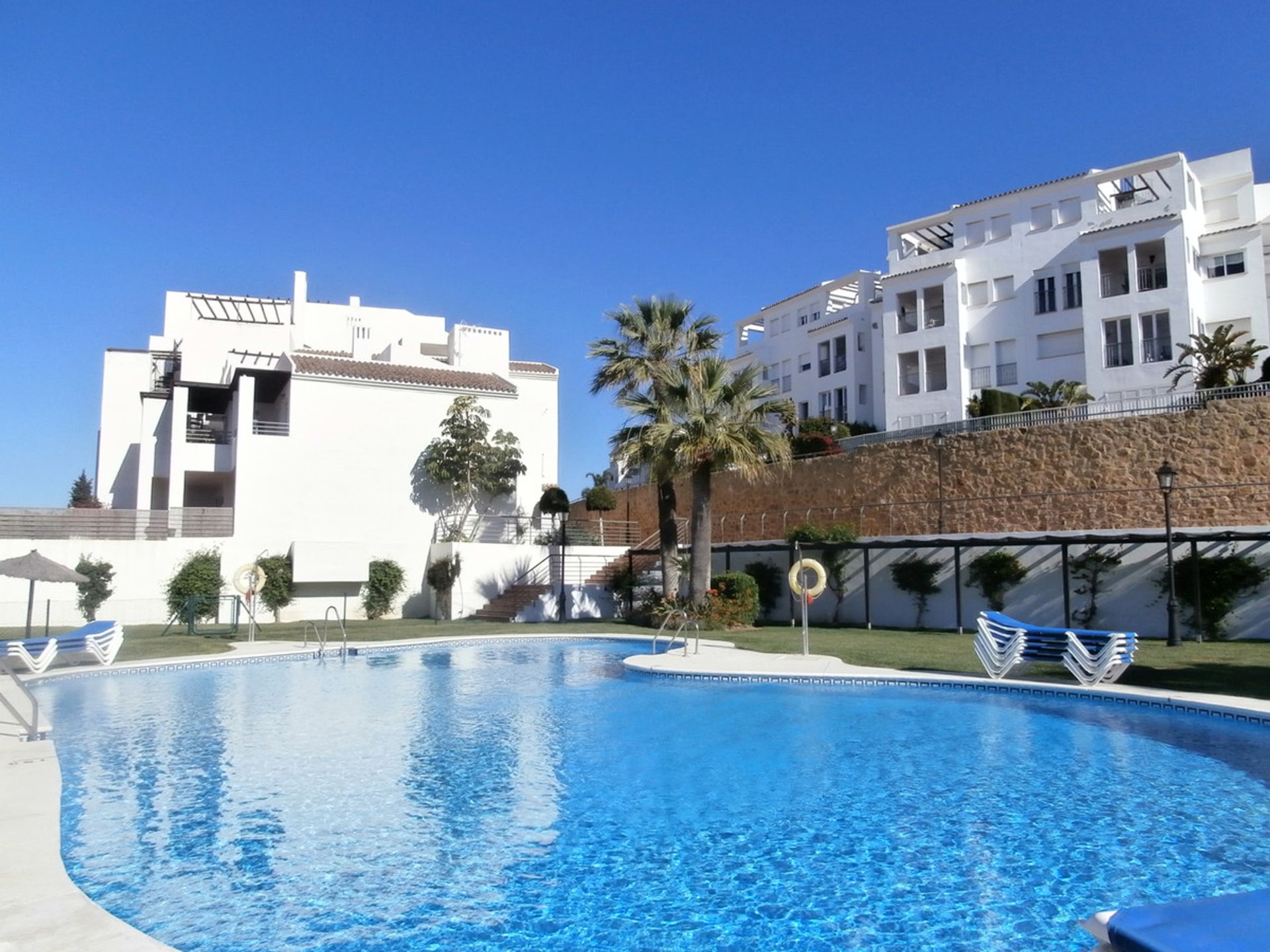 casa no Puerto de la Duquesa, Andalusia 10153790