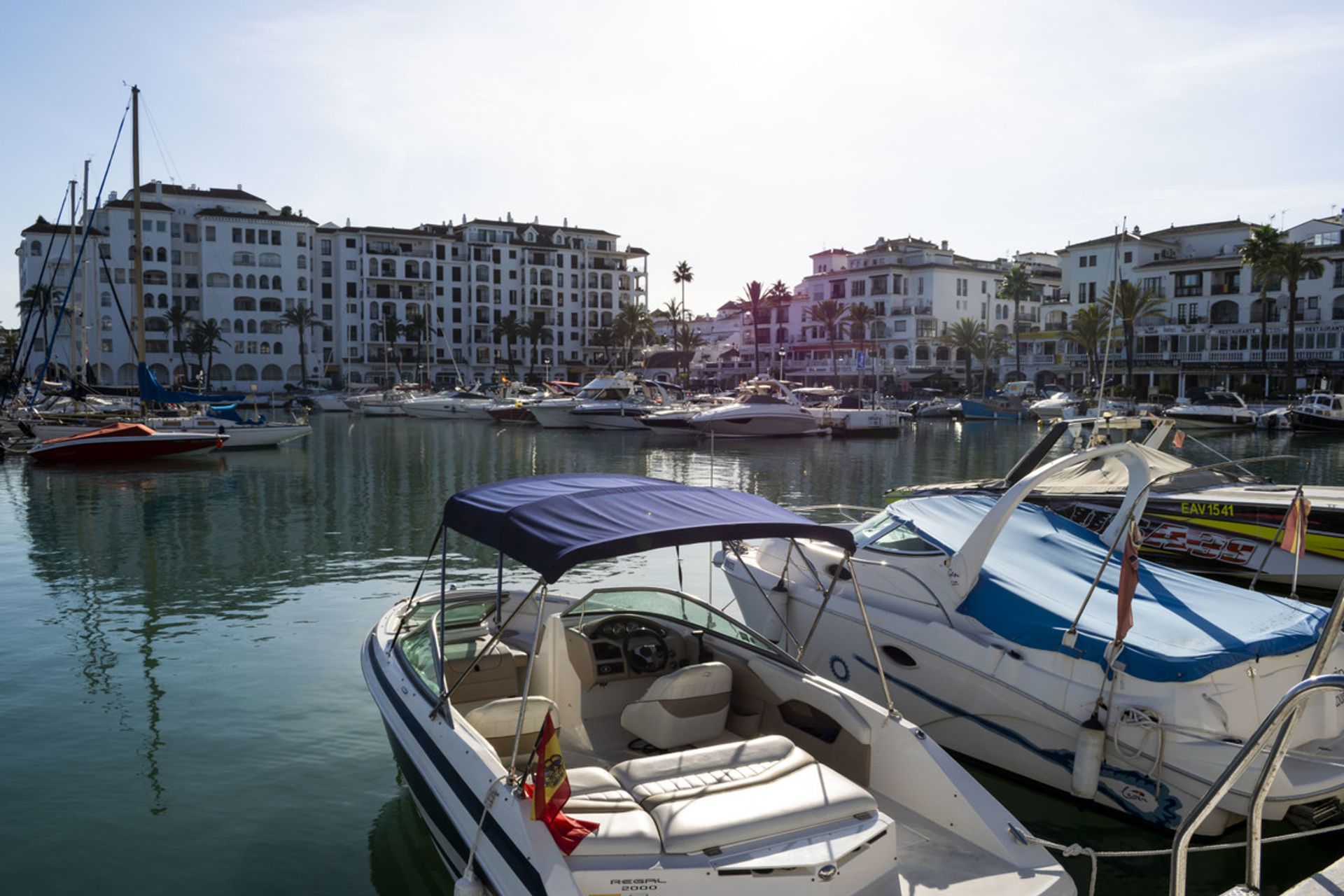 Condominium dans Puerto de la Duquesa, Andalusia 10154092