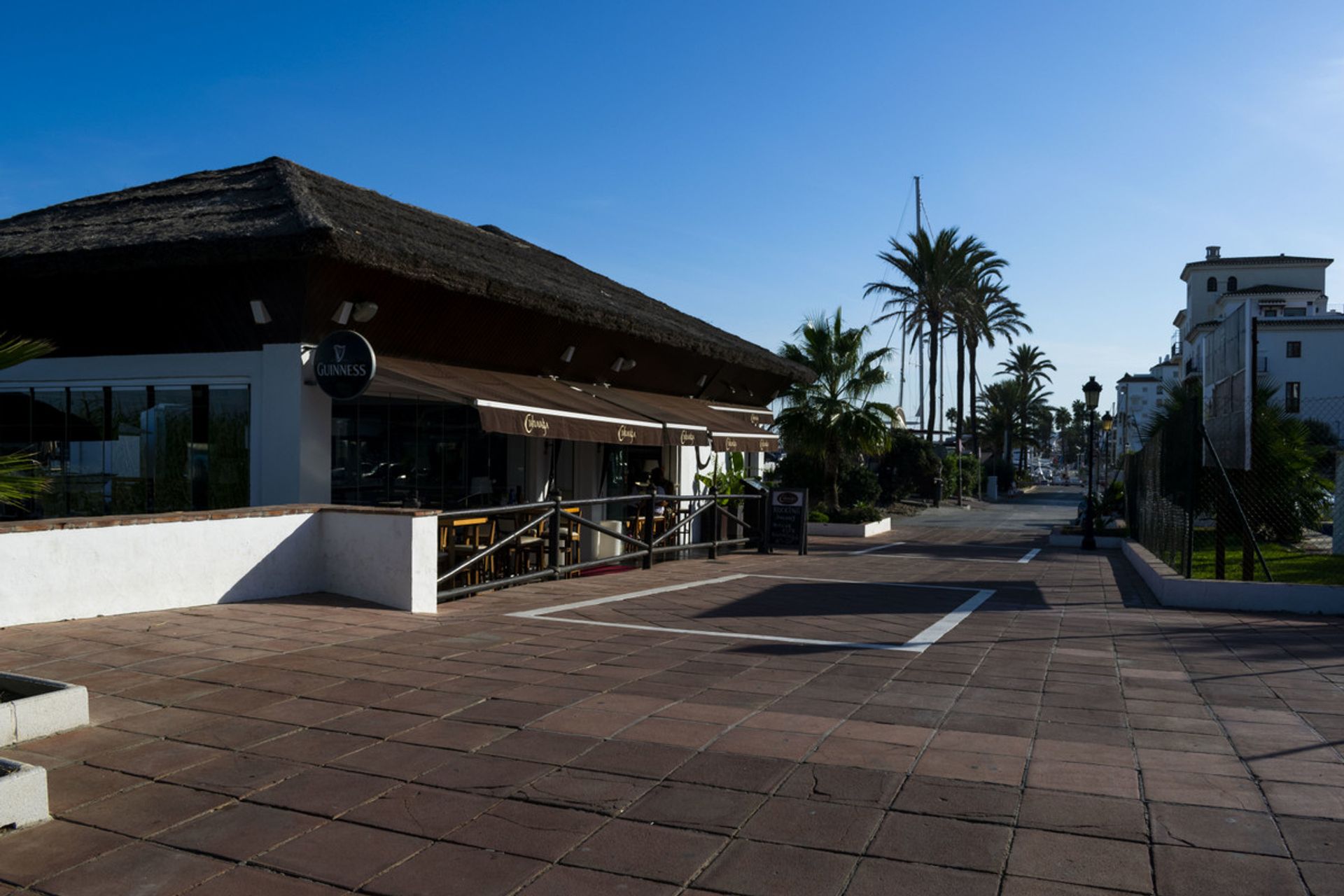 Eigentumswohnung im Puerto de la Duquesa, Andalusia 10154092