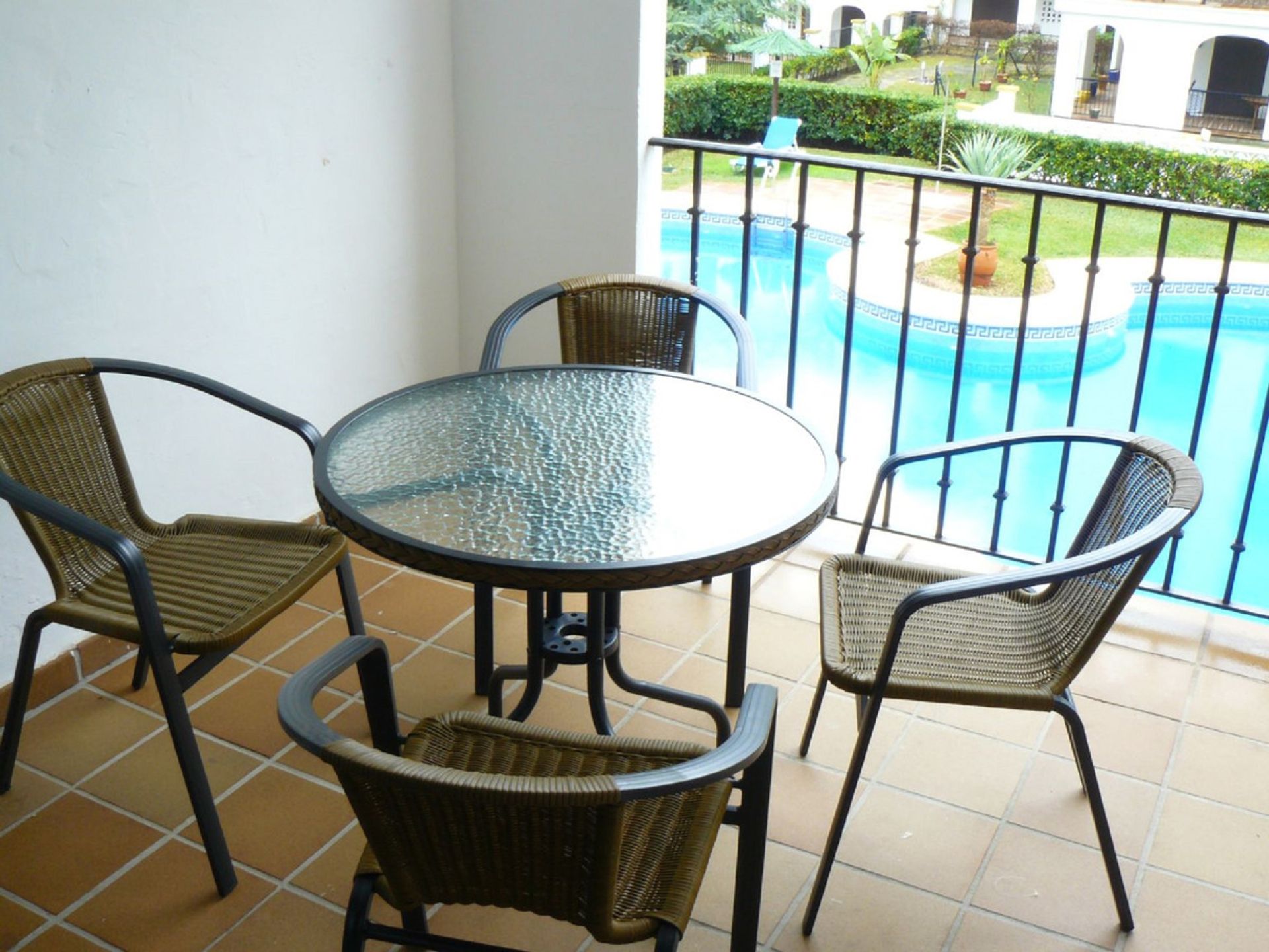 Condominium in Puerto de la Duquesa, Andalusia 10154092