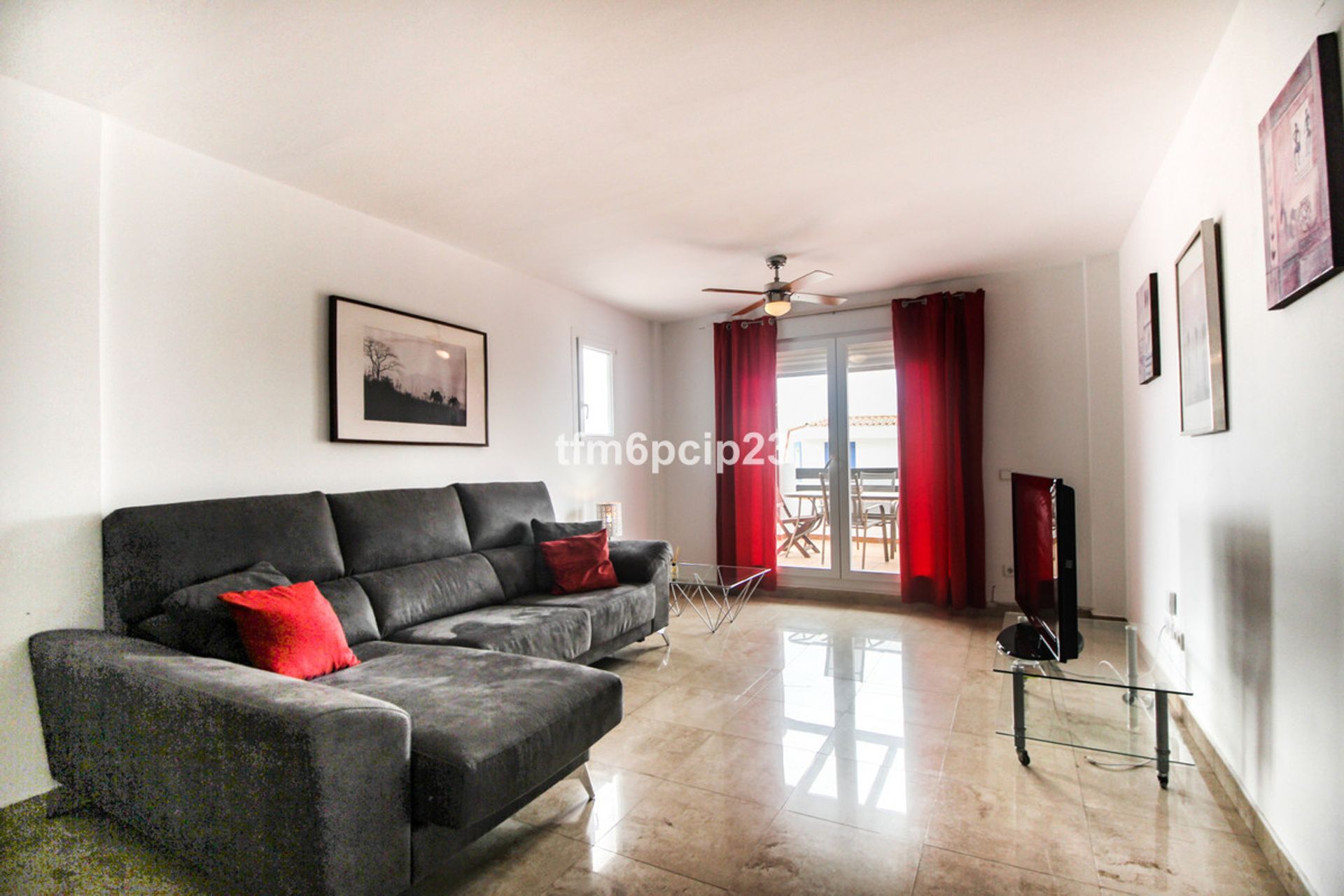 Condominio nel Puerto de la Duquesa, Andalusia 10154443