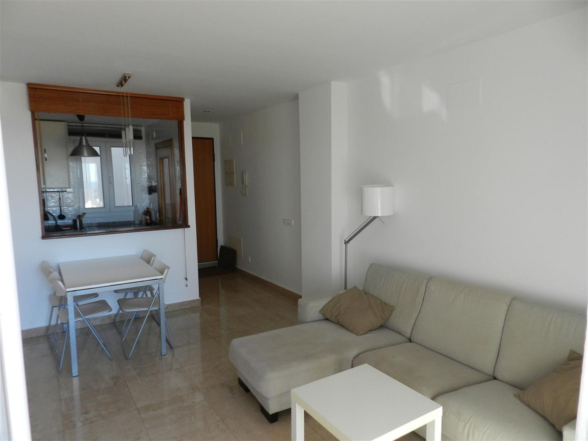 Condominium in Puerto de la Duquesa, Andalusia 10154468