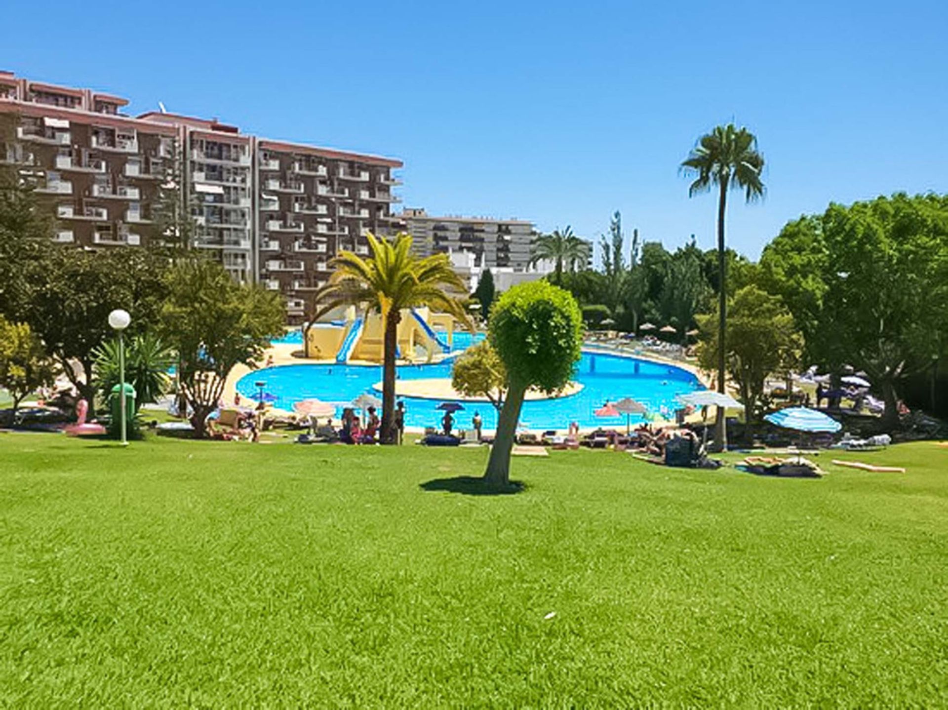 Condominio en Benalmádena, Andalusia 10154497