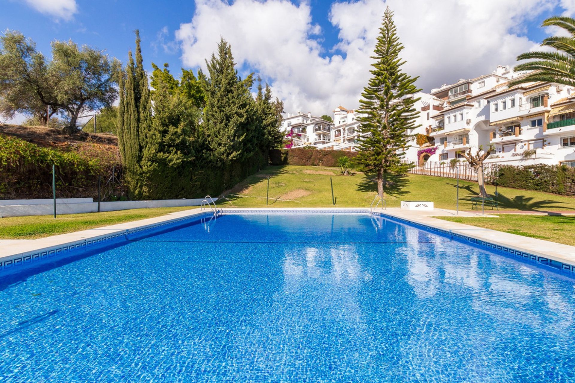 Condominium dans Las Lagunas, Andalusia 10154653