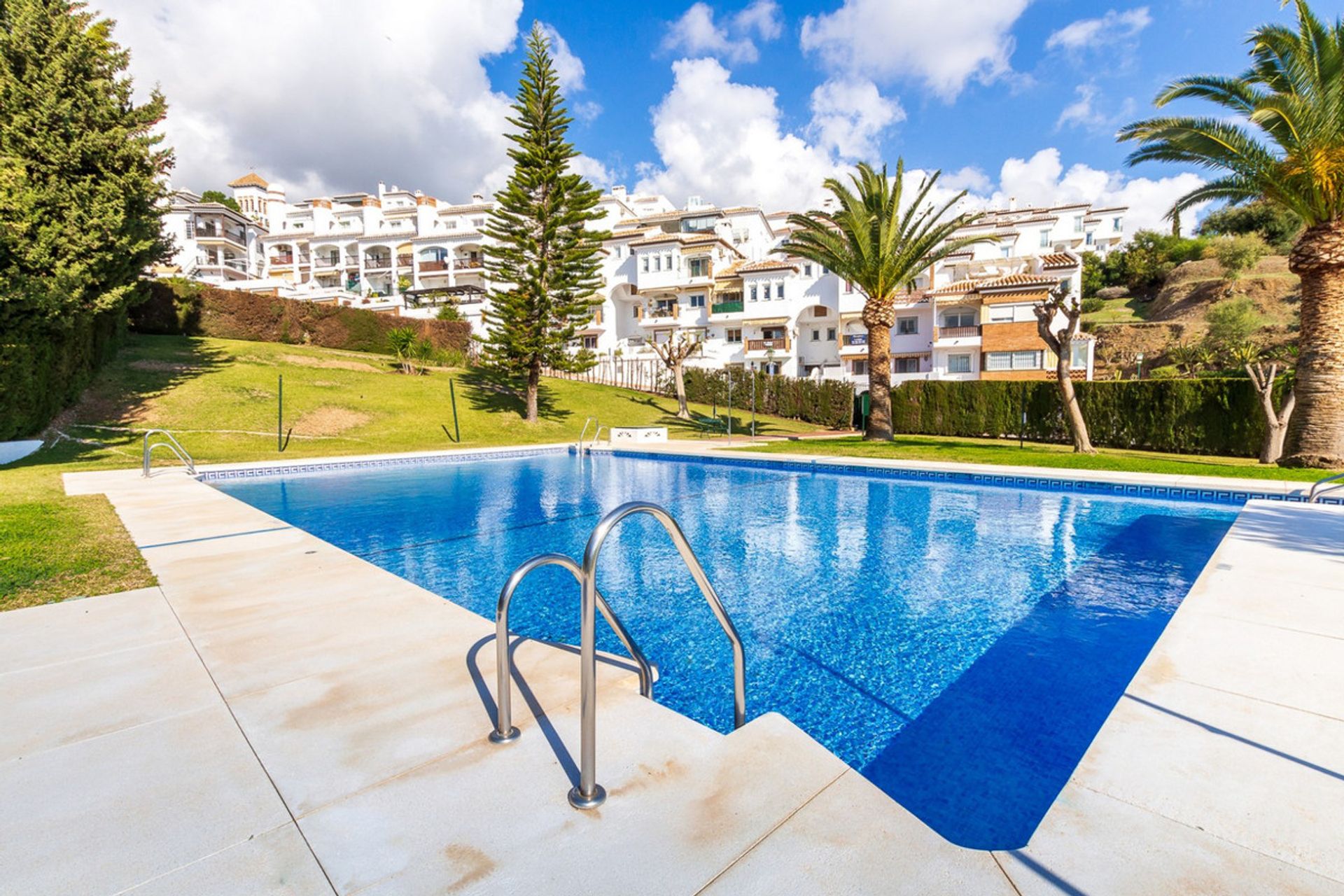 Condominium dans Las Lagunas, Andalusia 10154653