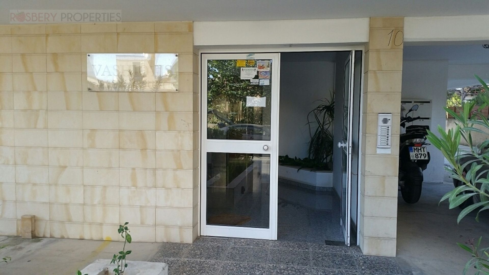 Condominium in Agia Fylaxis, Lemesos 10155300