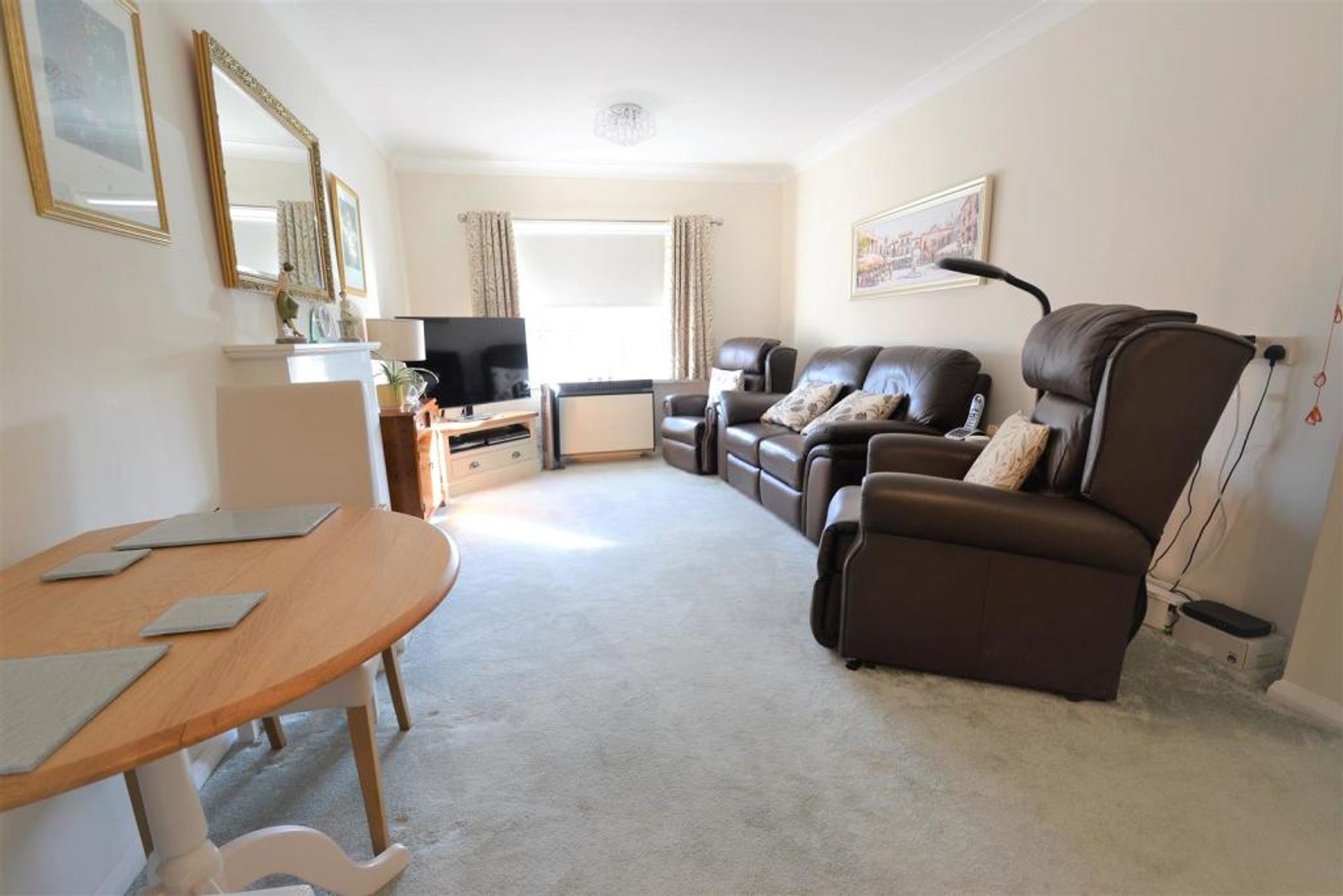 Condominium in Elmers End, Bromley 10155355