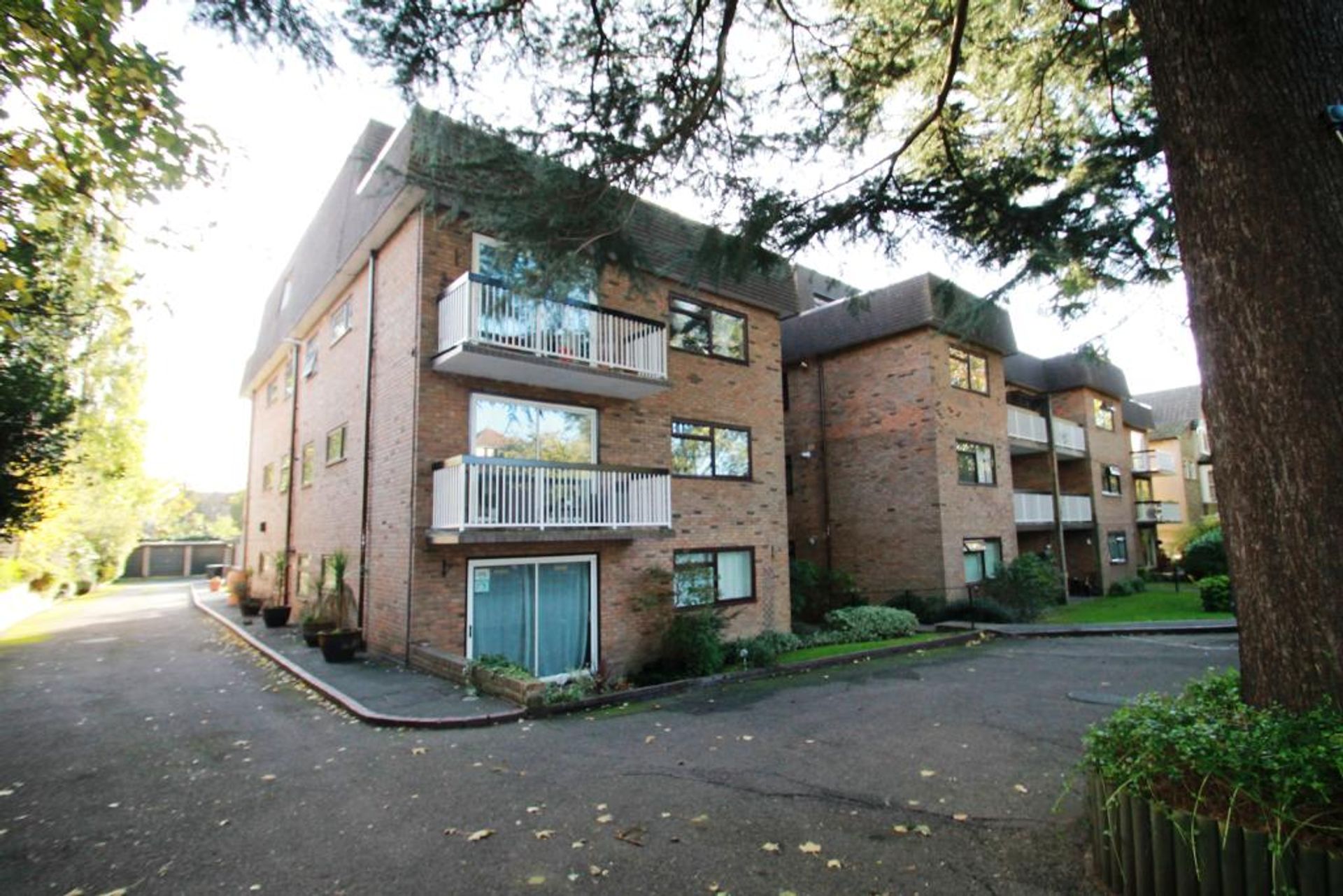 Condominium in , England 10156426