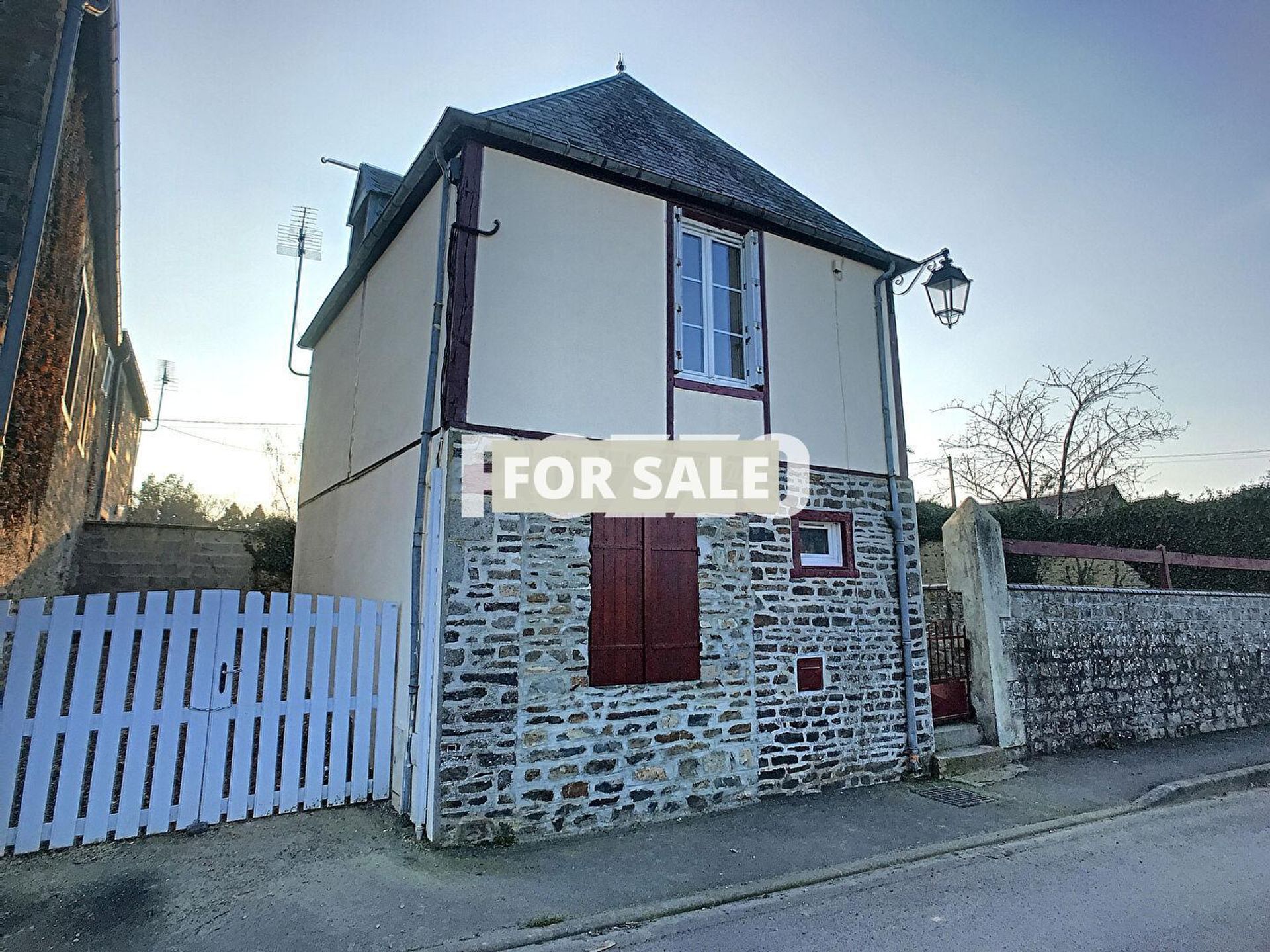 House in Vire-Normandie, Normandy 10157017