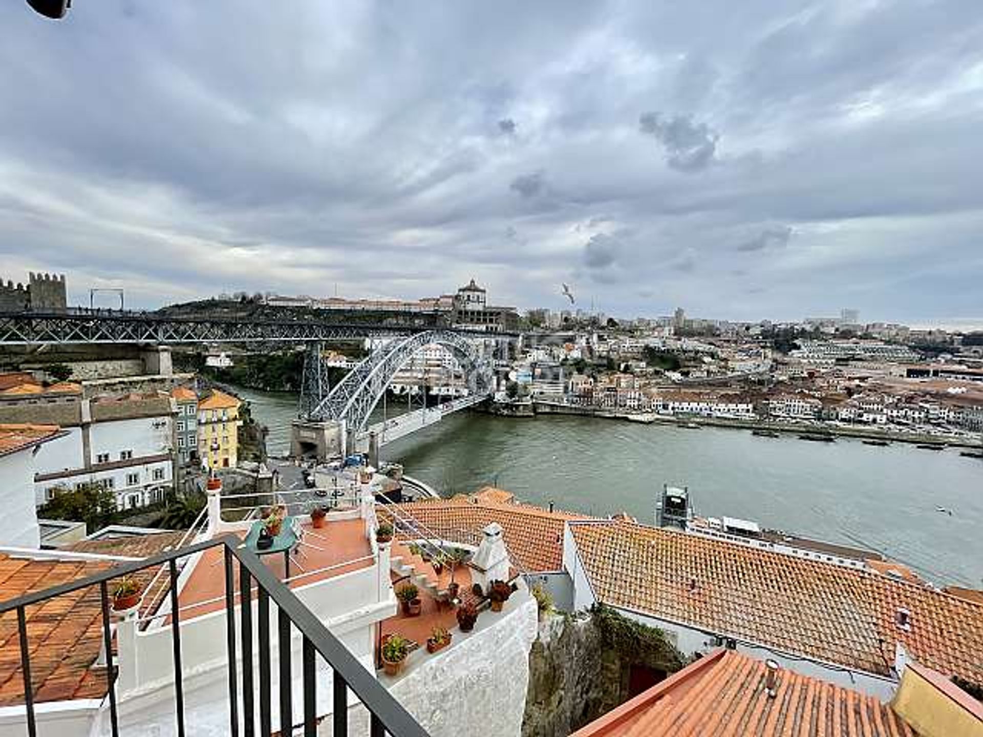 Huis in Porto, Porto District 10157131