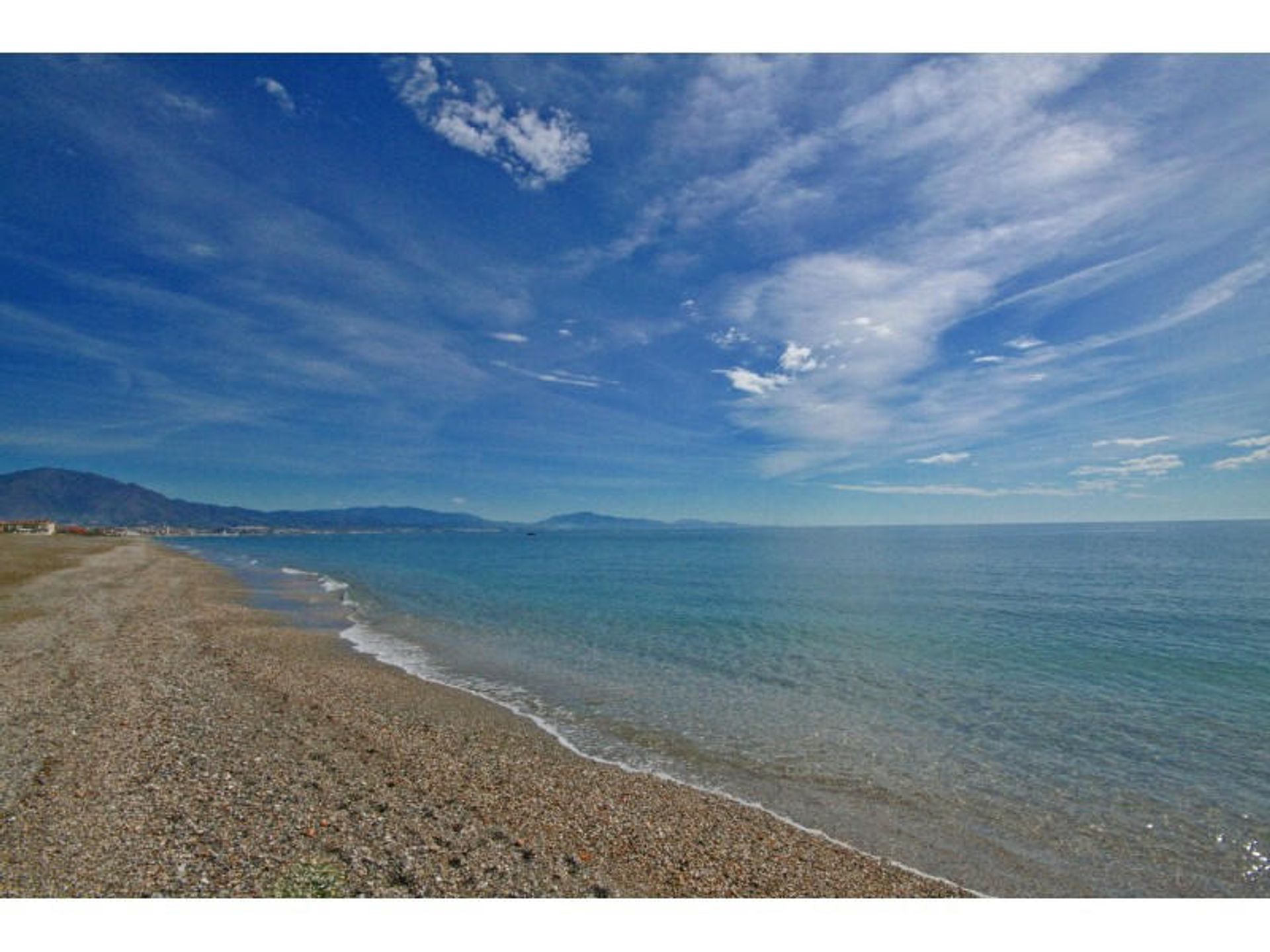 σπίτι σε Puerto de la Duquesa, Andalusia 10157249