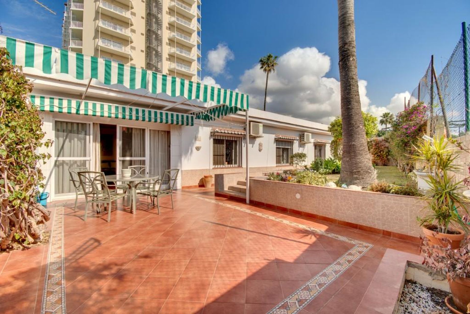 Condominium dans Fuengirola, Andalucía 10157252