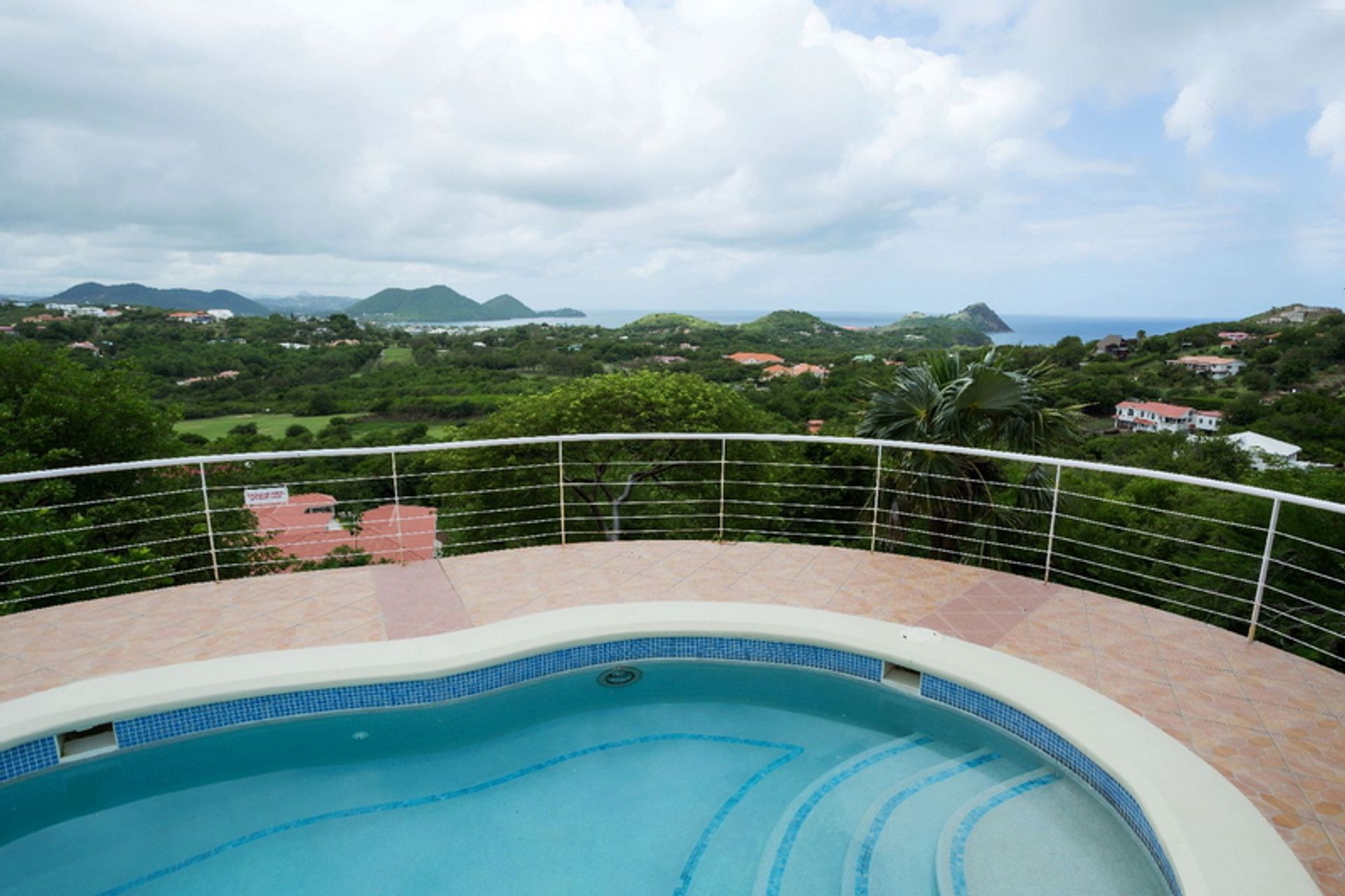 House in , Gros Islet 10157489