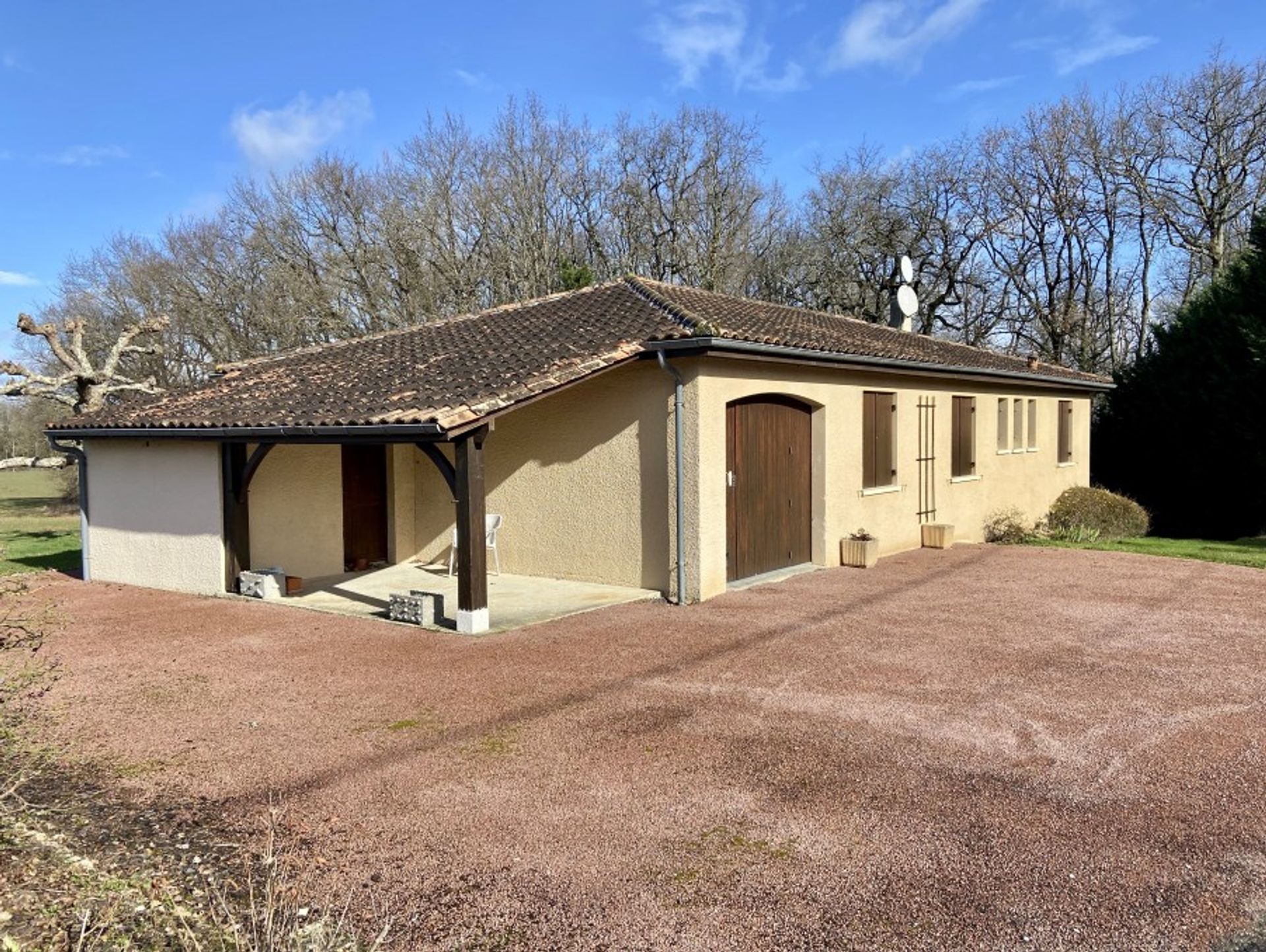 casa en Douzains, Nouvelle-Aquitaine 10157490