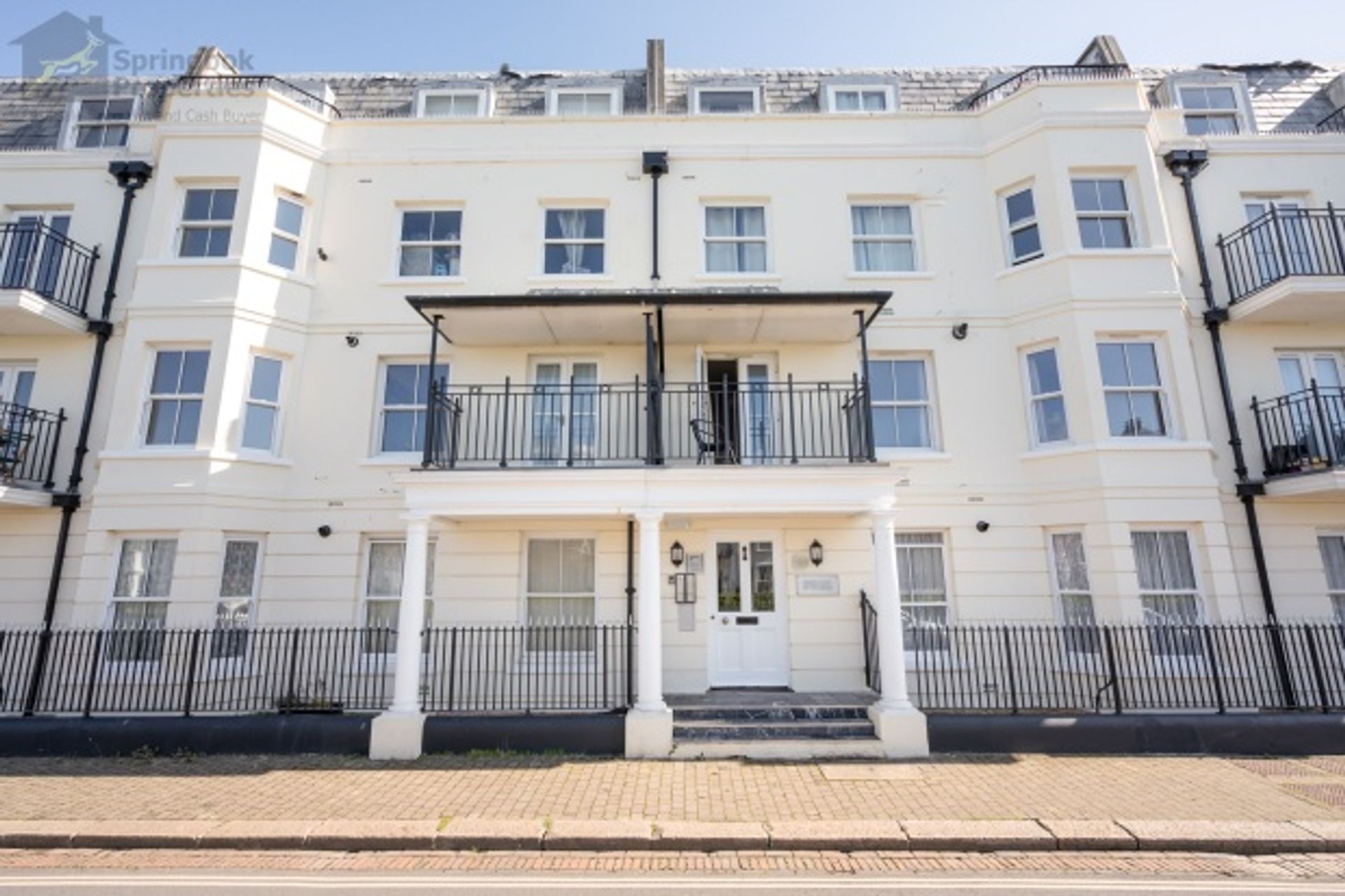 Condominium in Bognor Regis, West Sussex 10159135