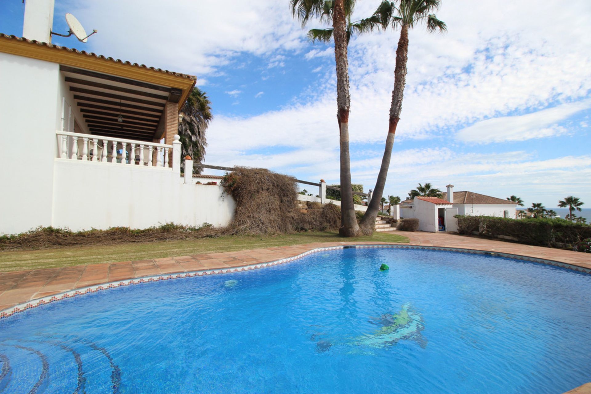 casa en La Alcaidesa, Andalusia 10159222