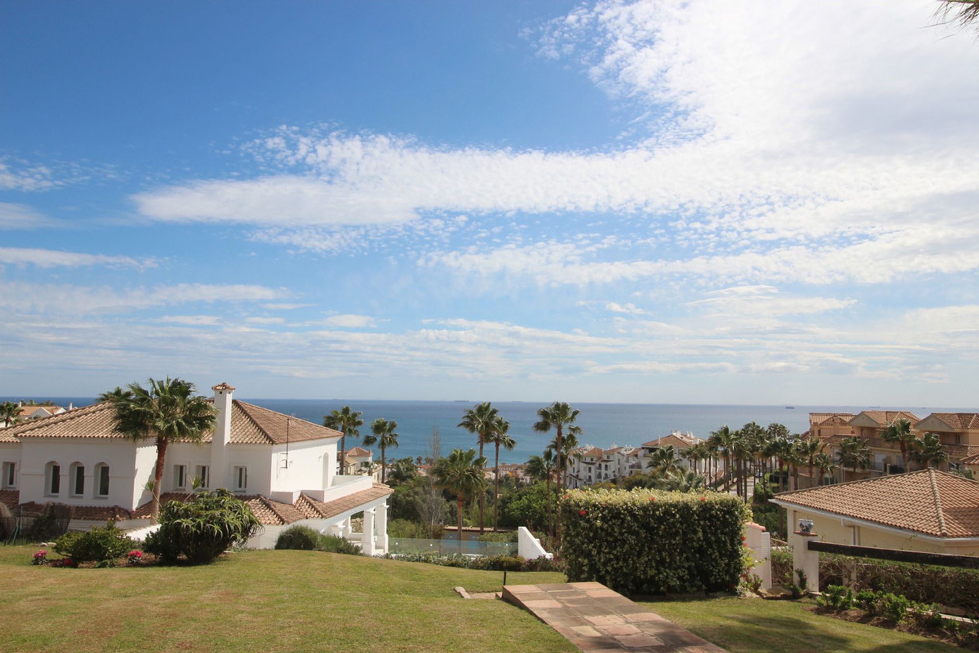 casa en La Alcaidesa, Andalusia 10159222