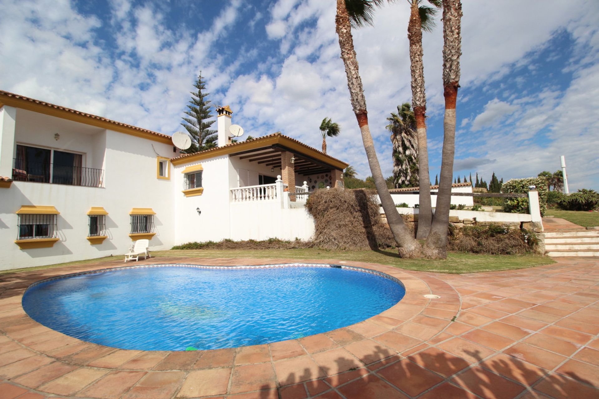 casa en La Alcaidesa, Andalusia 10159222