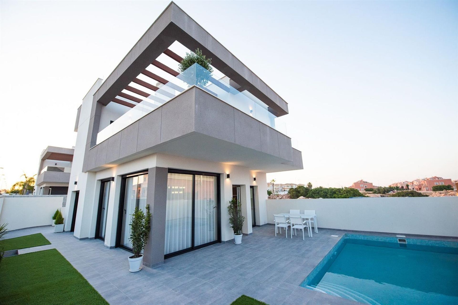 Haus im Los Montesinos, Valencia 10159295