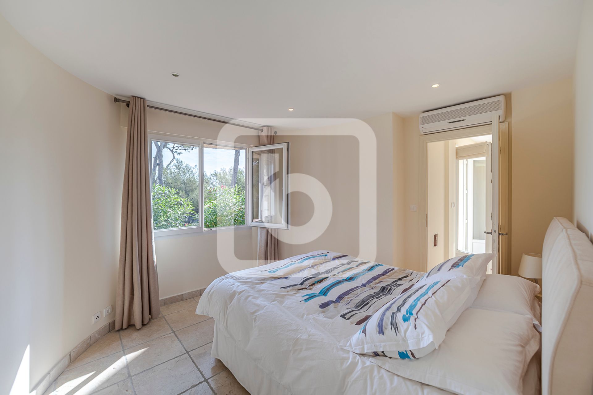 Huis in Antibes, Provence-Alpes-Côte d'Azur 10159557