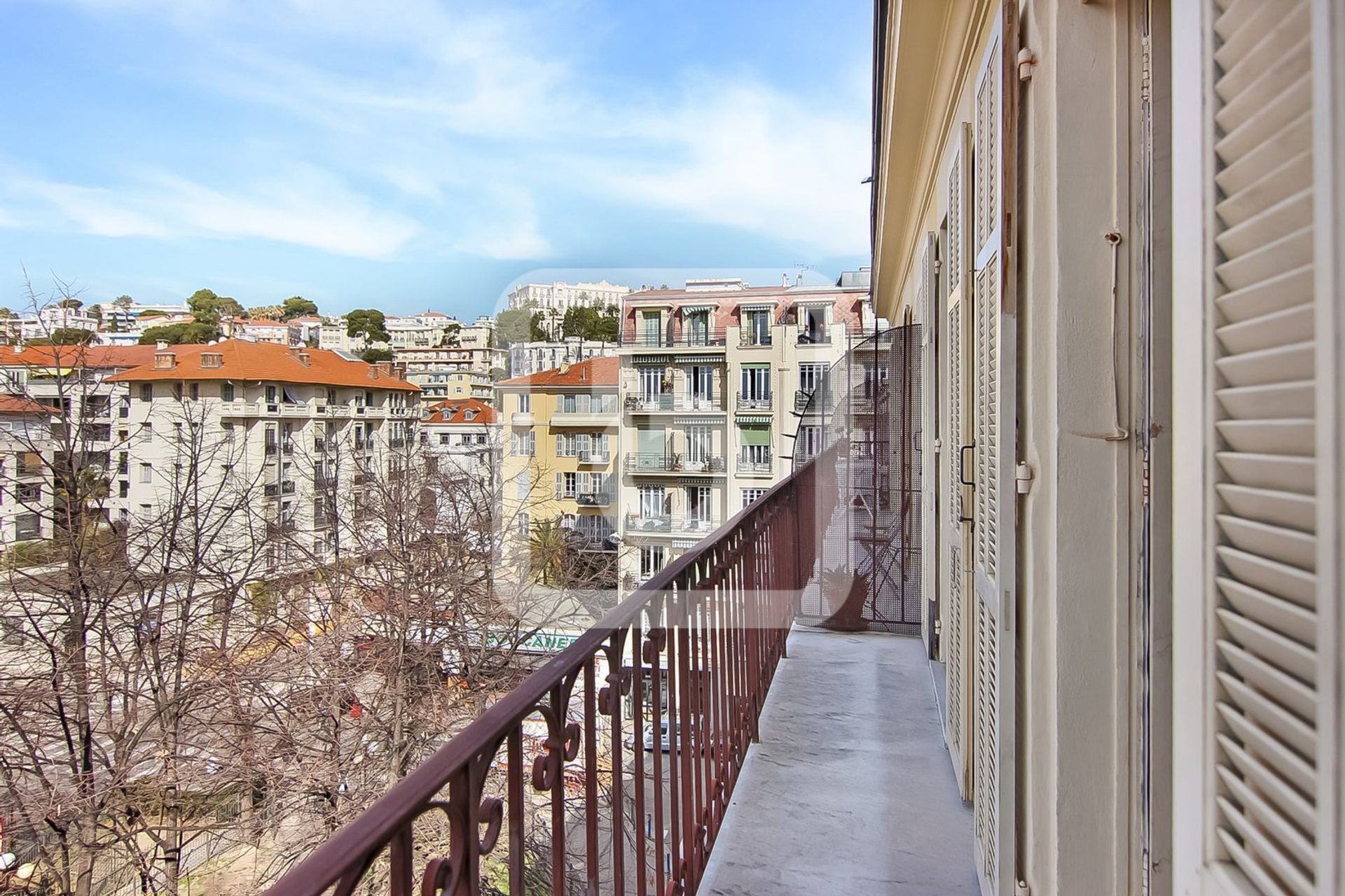 Condominium in Nice, Provence-Alpes-Côte d'Azur 10159597