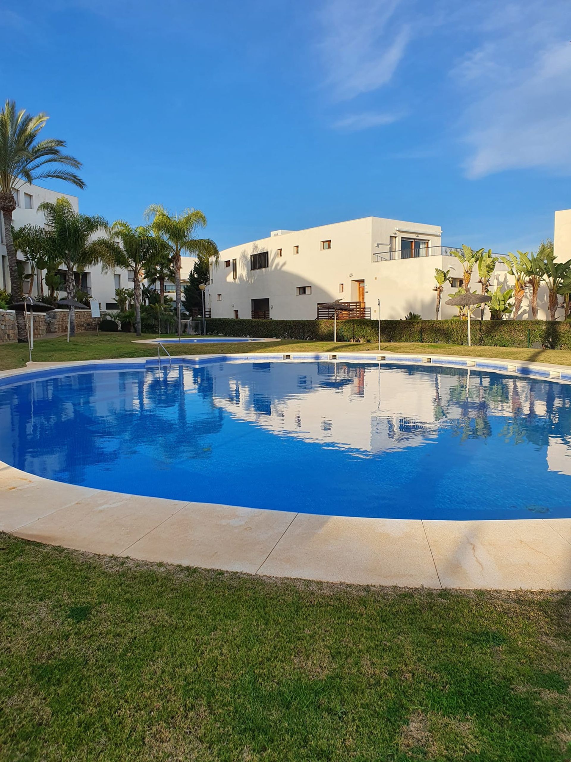 Condominium in Marbella, Andalusië 10160273