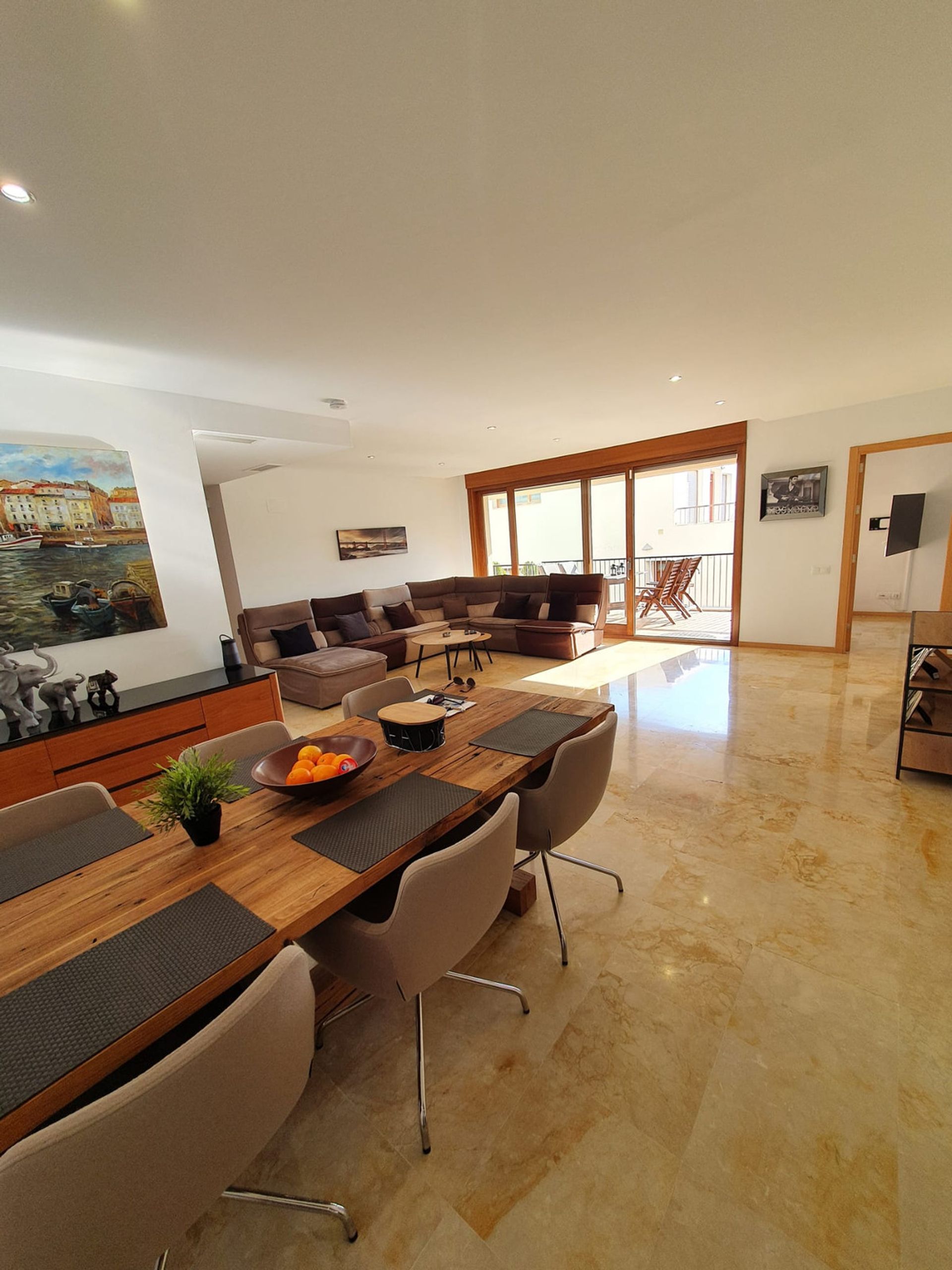 Condominium in Marbella, Andalusië 10160273