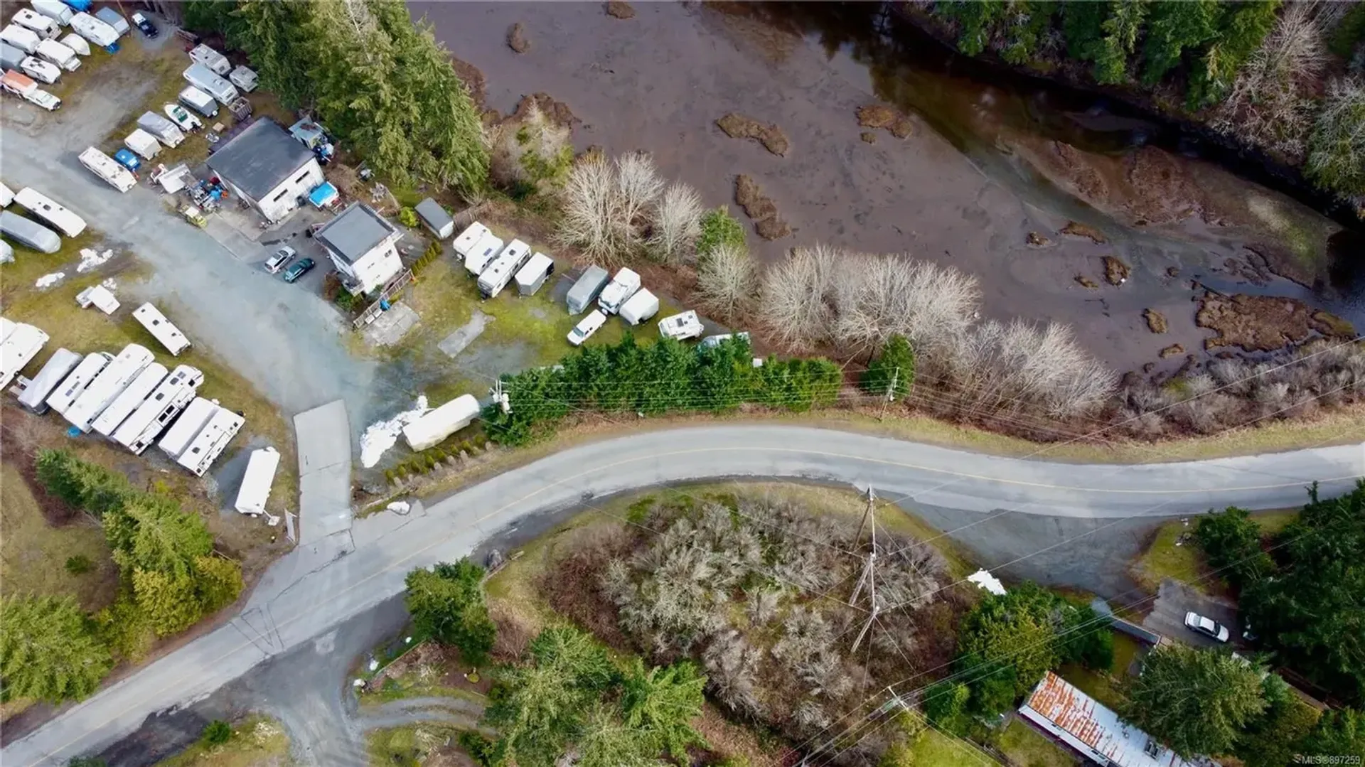 Tierra en Nanaimo, British Columbia 10160438