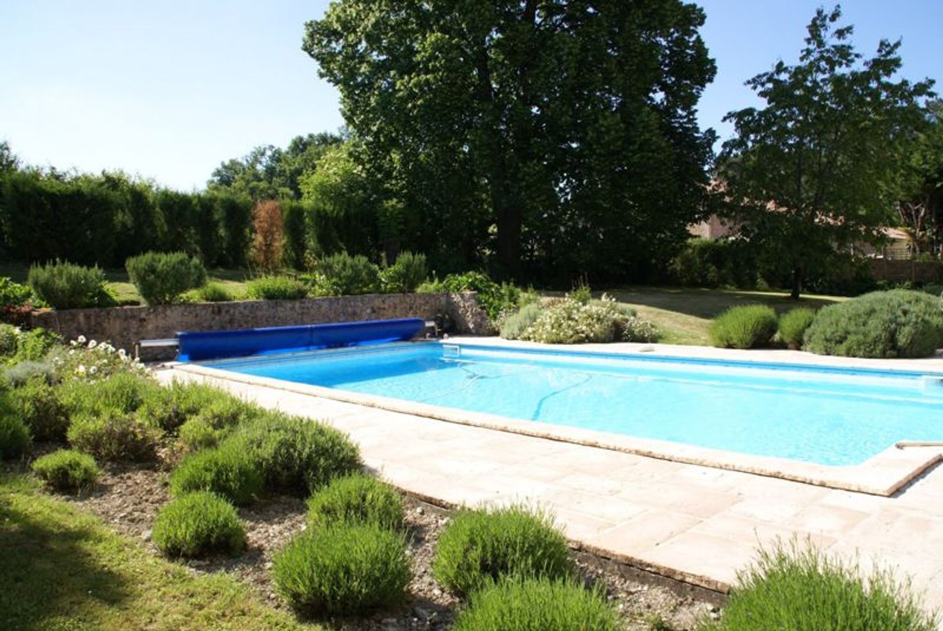 House in Chalais, Nouvelle-Aquitaine 10160547