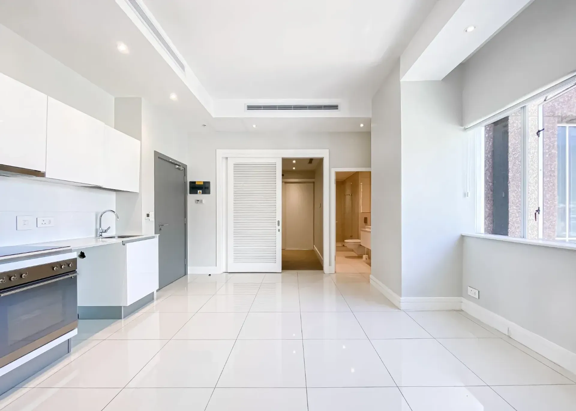 Condominium in Cape Town, 22 Riebeek Street 10160996