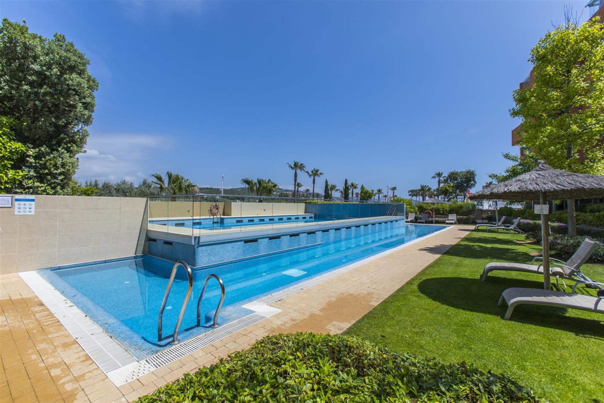 Condominio en Sotogrande, Andalusia 10162110