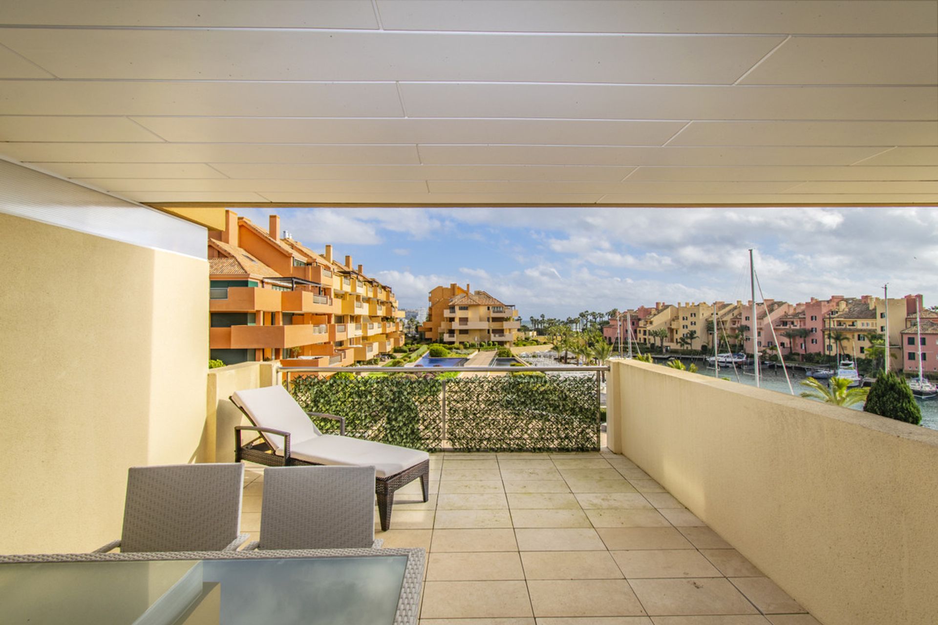 Condominium dans Guadiaro, Andalousie 10162110