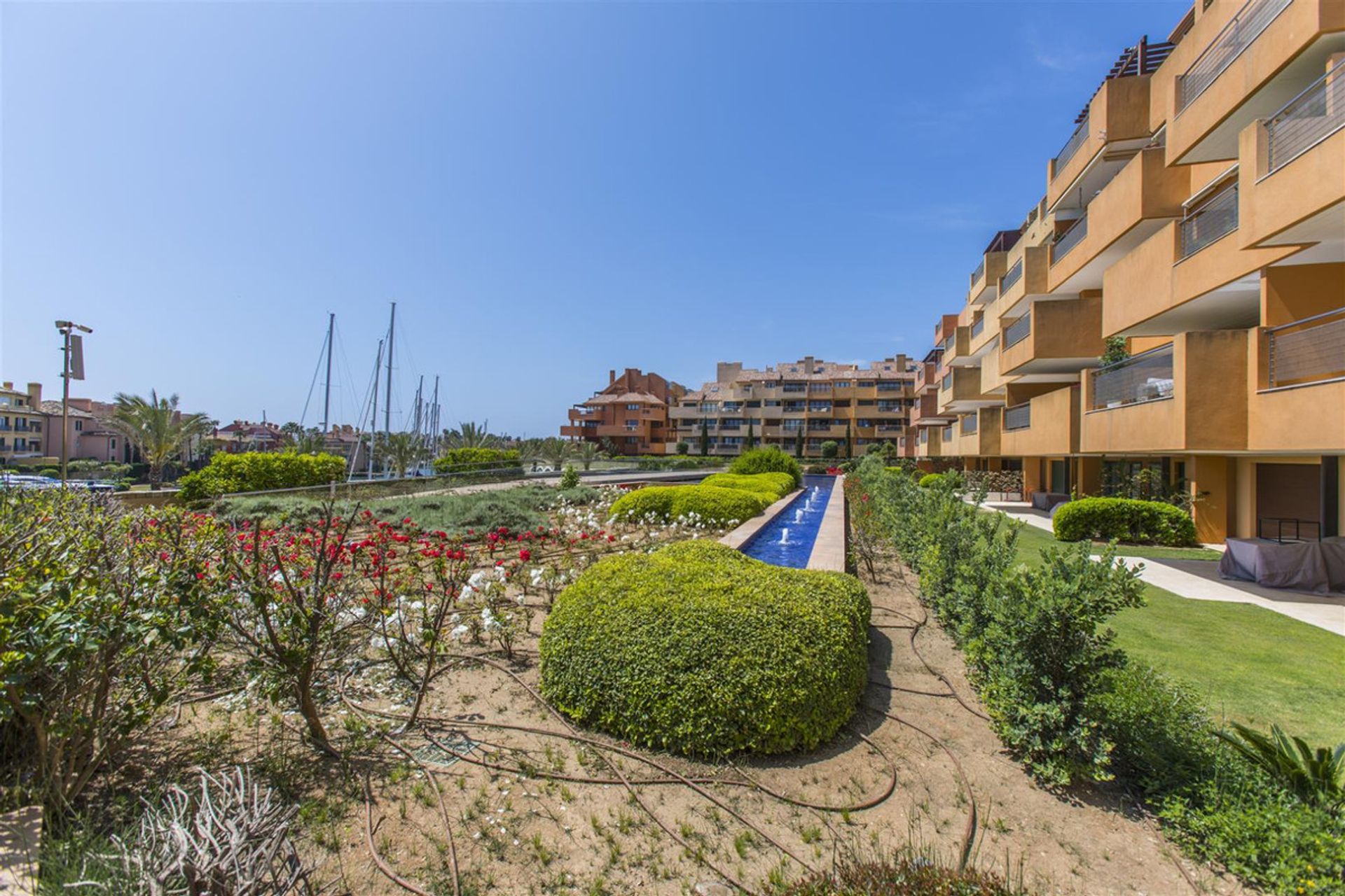 Condominium dans Guadiaro, Andalousie 10162110