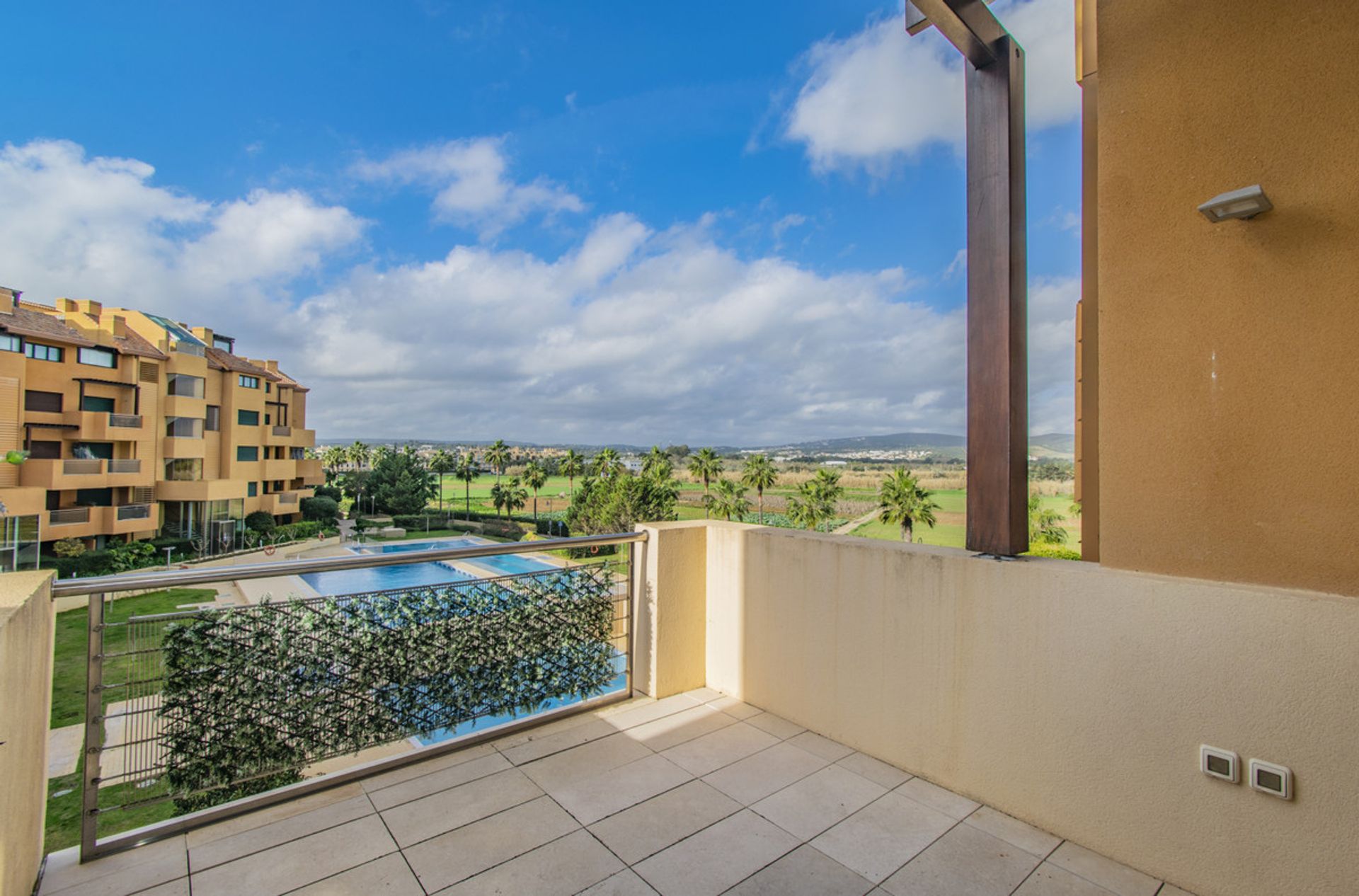 Condominium in Sotogrande, Andalusia 10162110