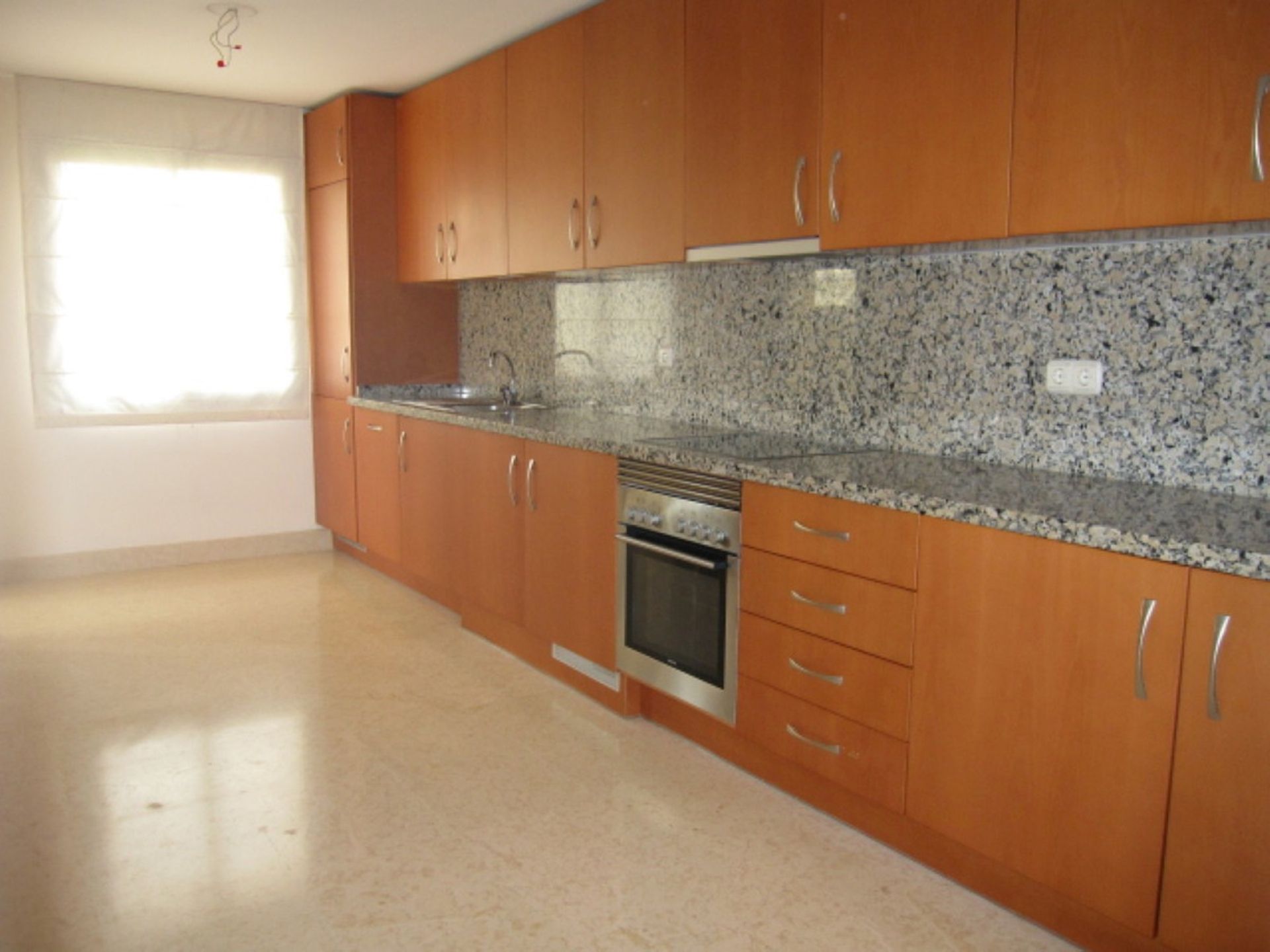 Condominium in Benahavis, Andalusia 10162621