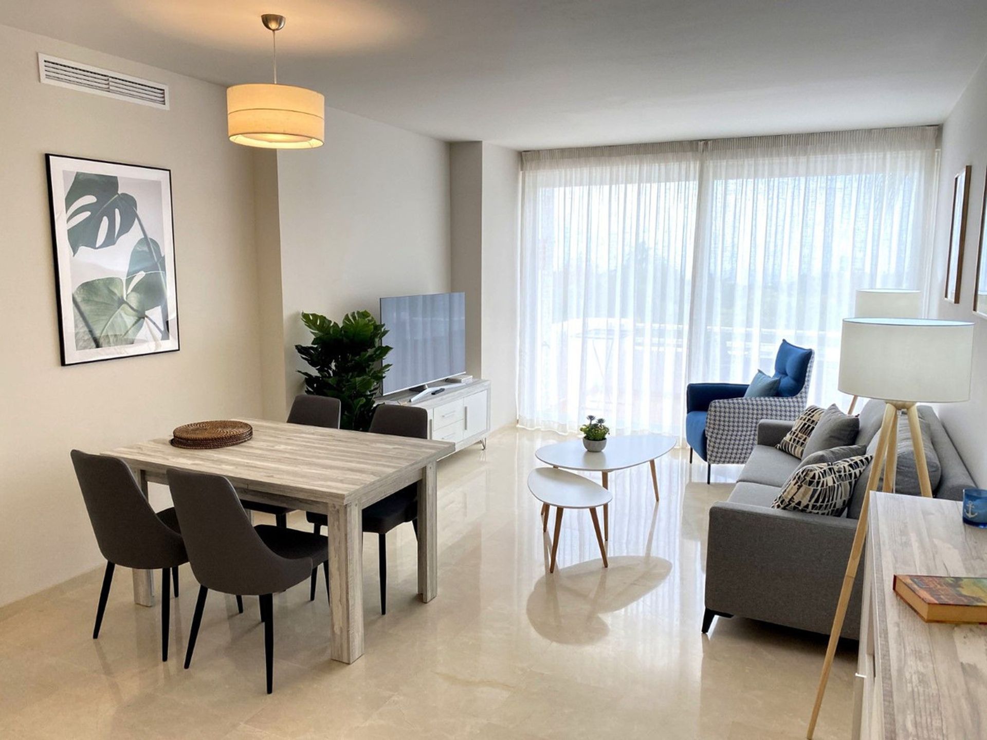 Condominium dans Casares, Andalusia 10162848