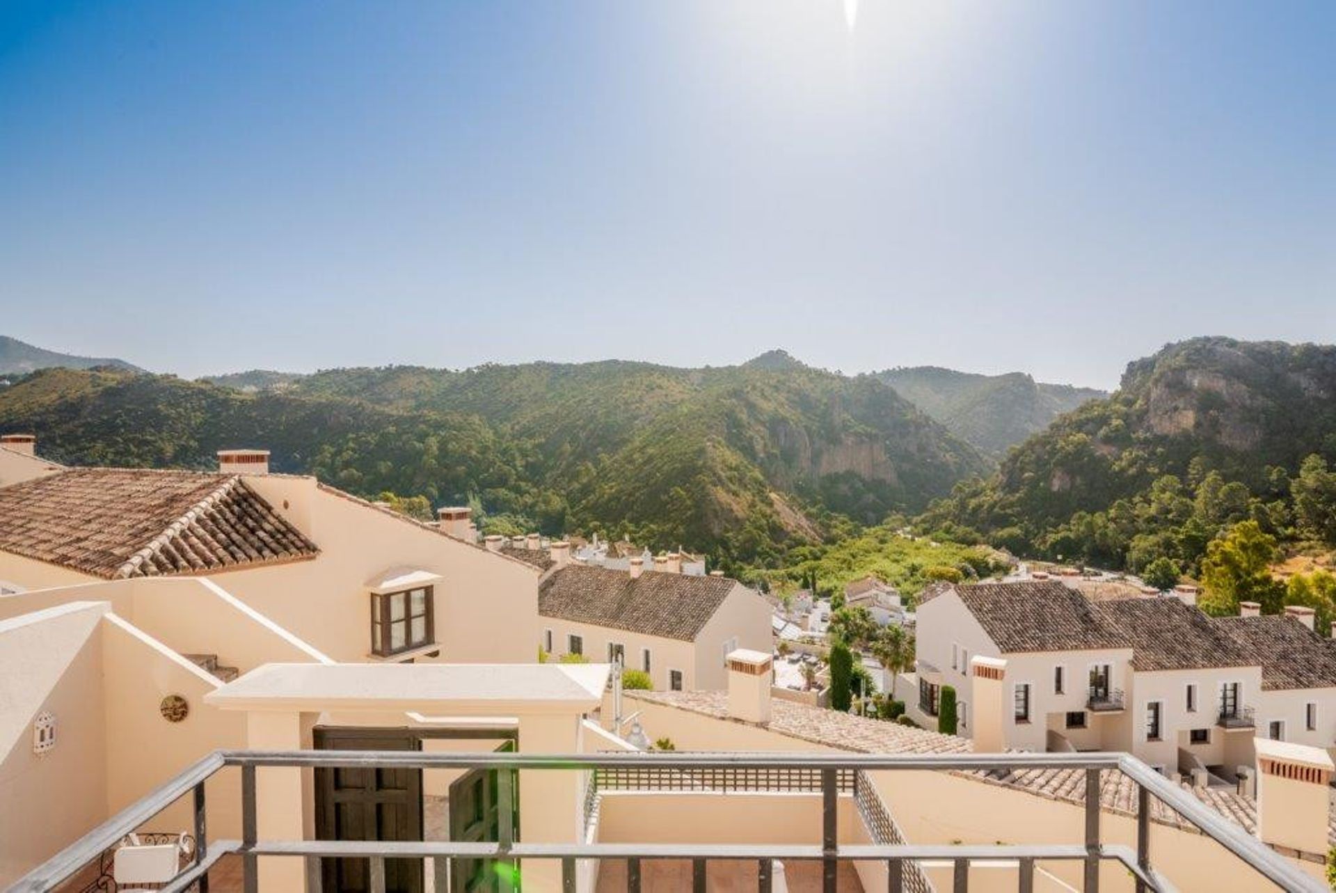 House in Benahavís, Andalusia 10163015