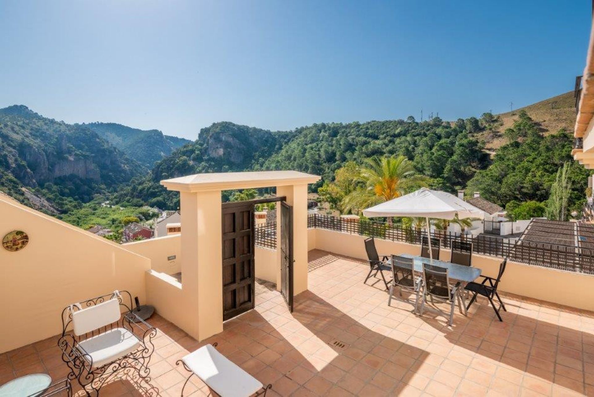 House in Benahavís, Andalusia 10163015