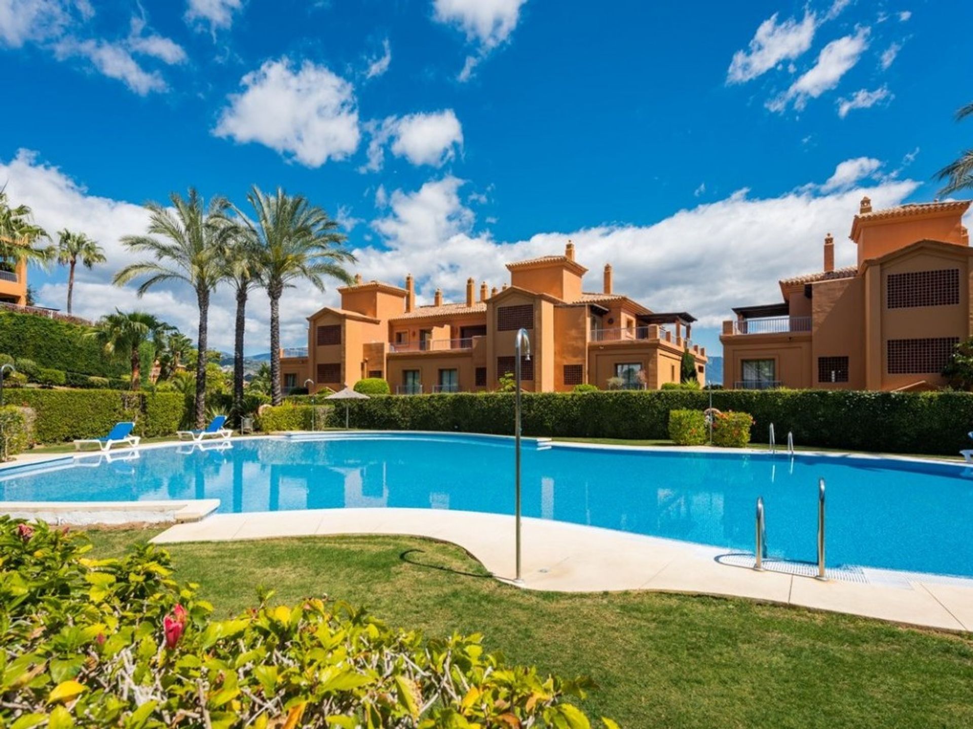 Condominium in La Atalaya, Andalucía 10163042