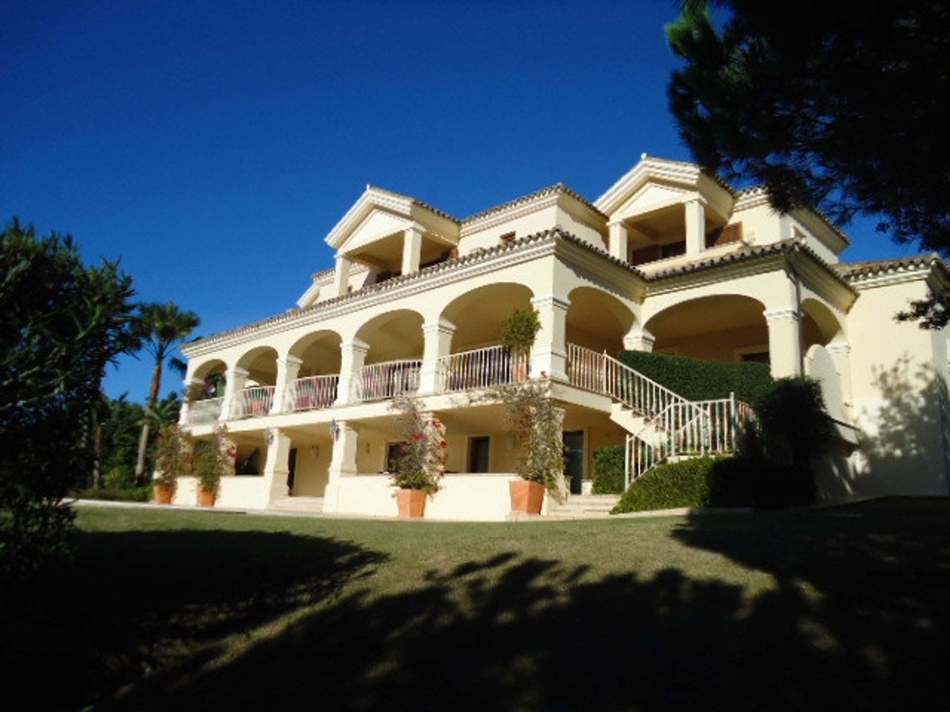 House in Guadiaro, Andalusia 10163140