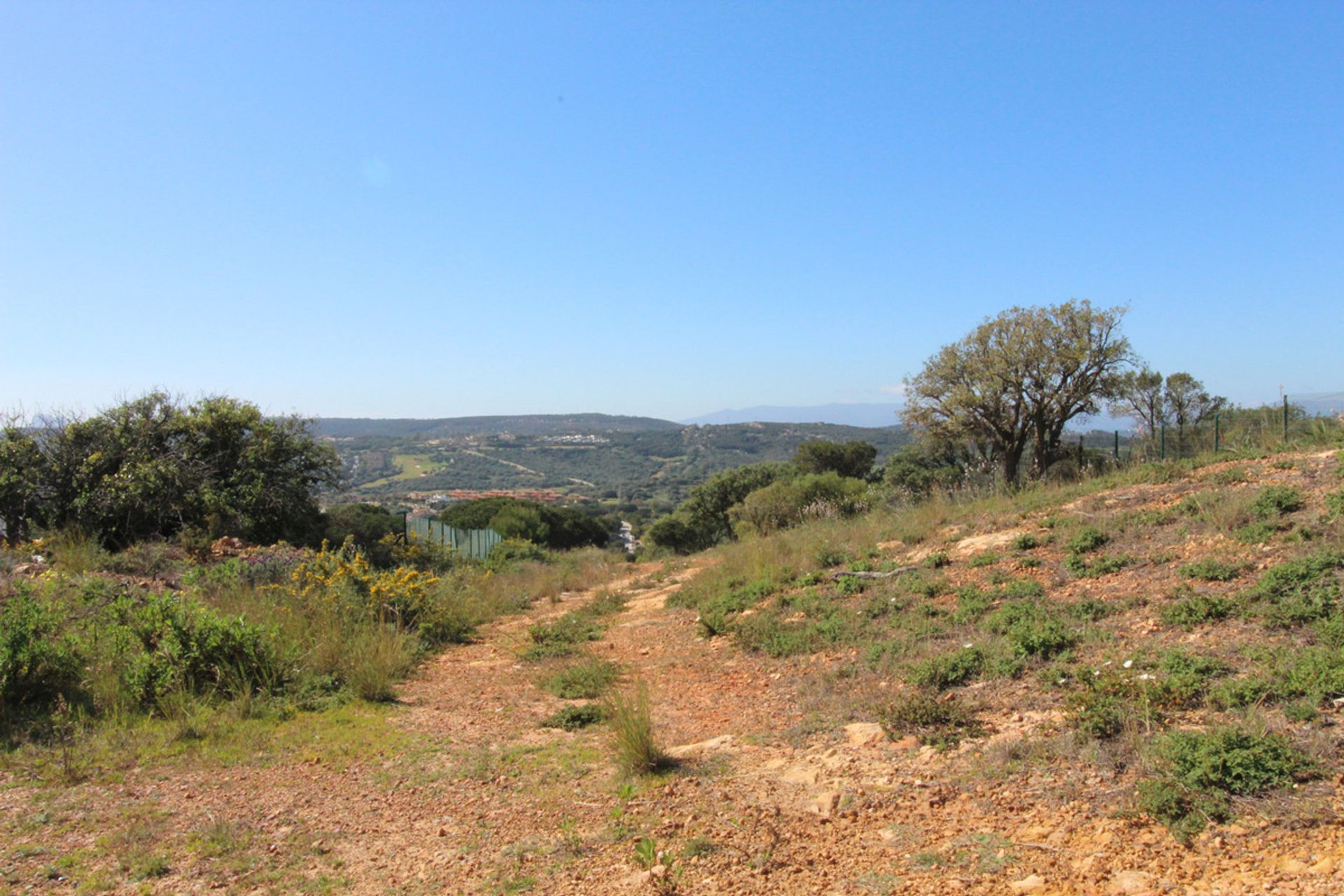 Maa sisään Guadiaro, Andalusia 10163424